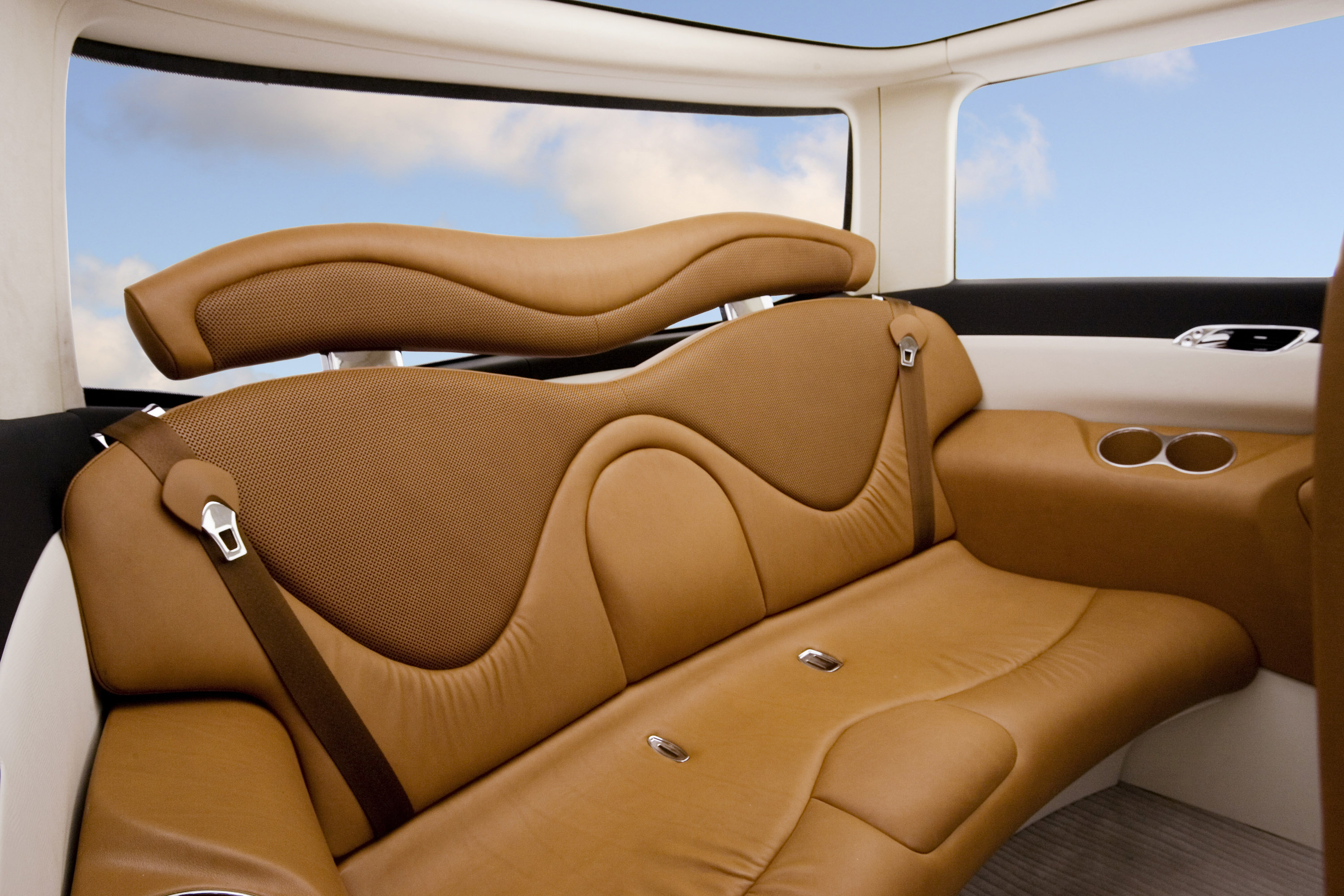 Nissan Forum Concept photo #18