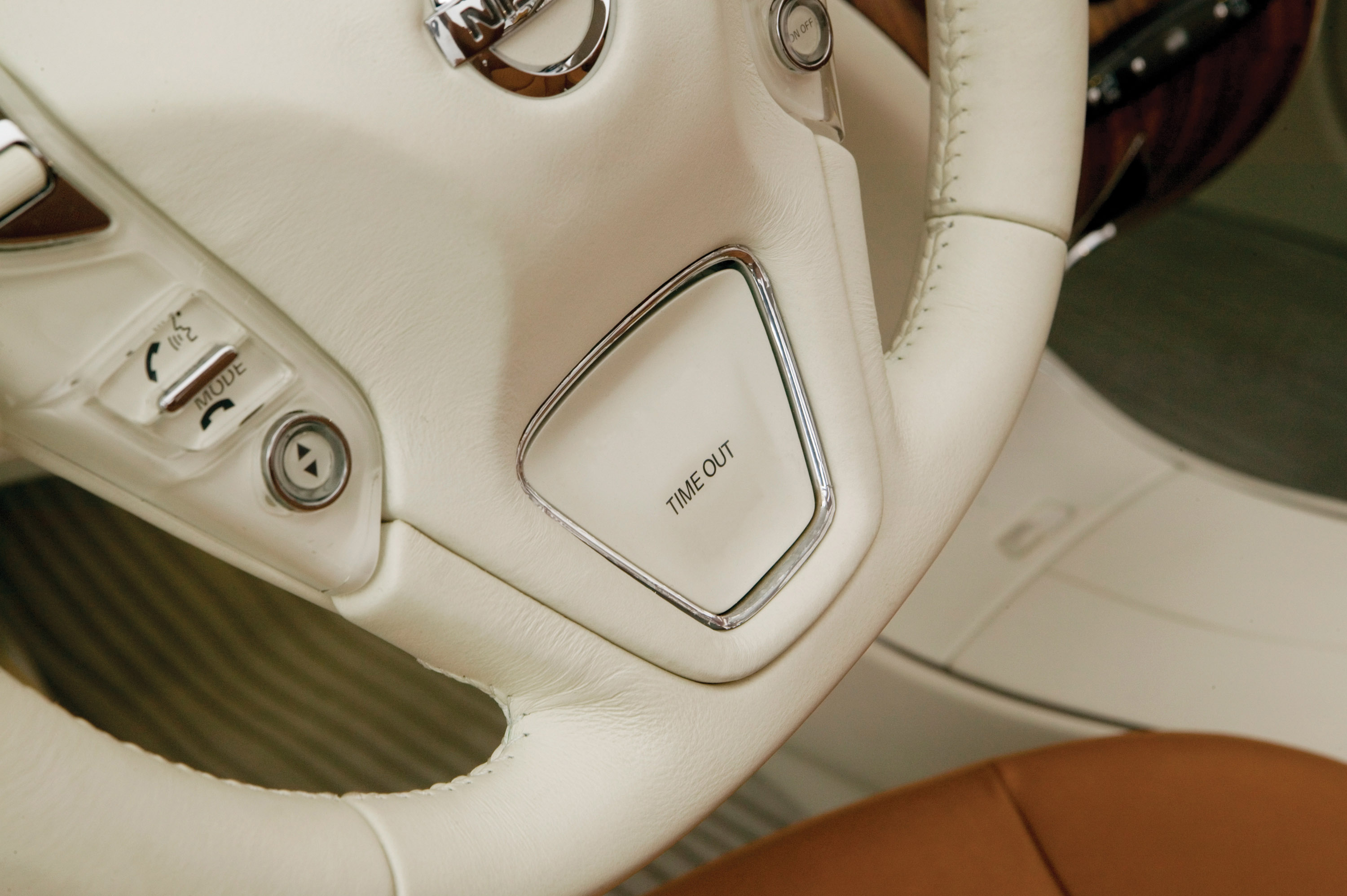Nissan Forum Concept photo #22