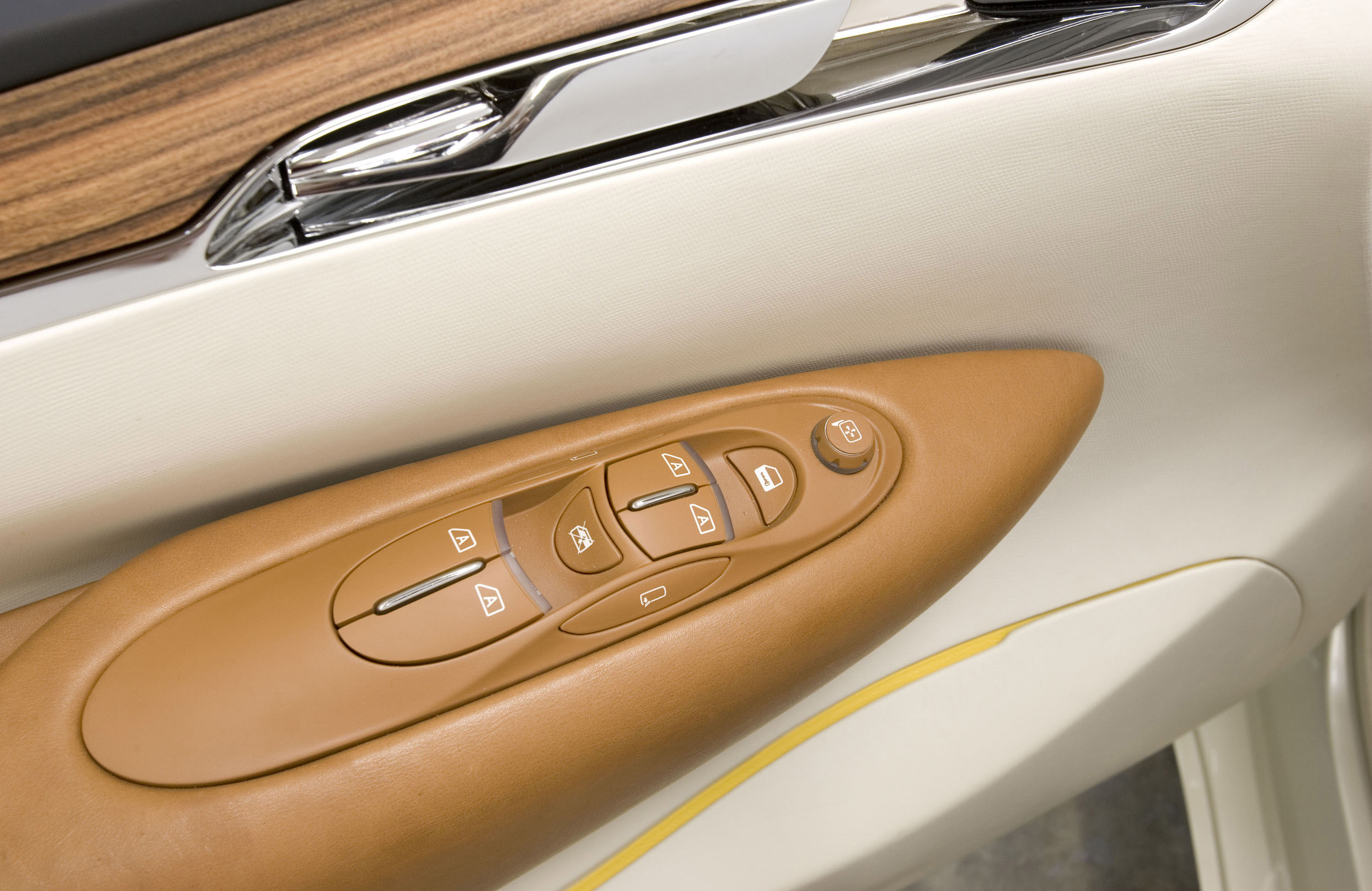 Nissan Forum Concept photo #24