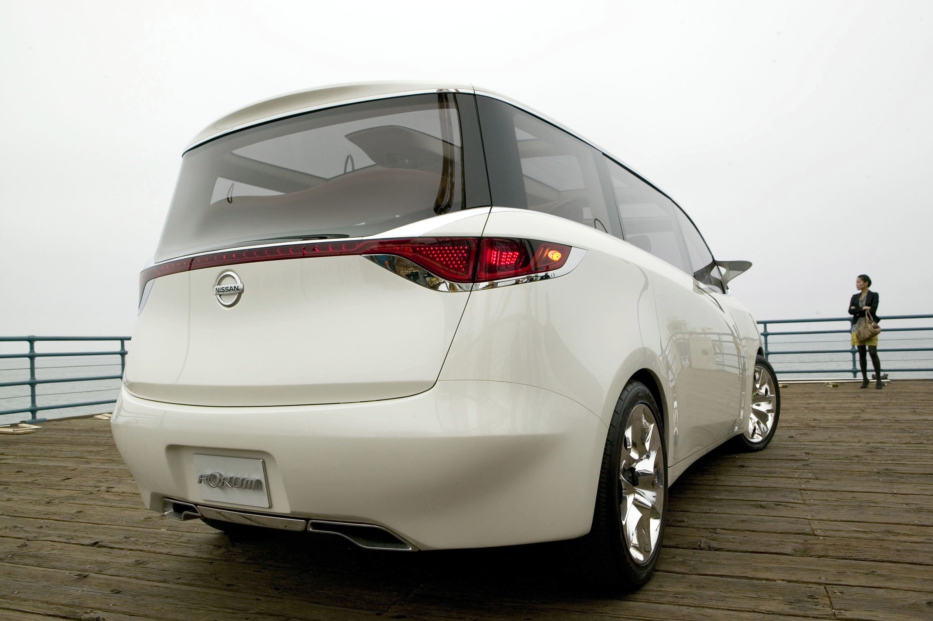 Nissan Forum Concept photo #29