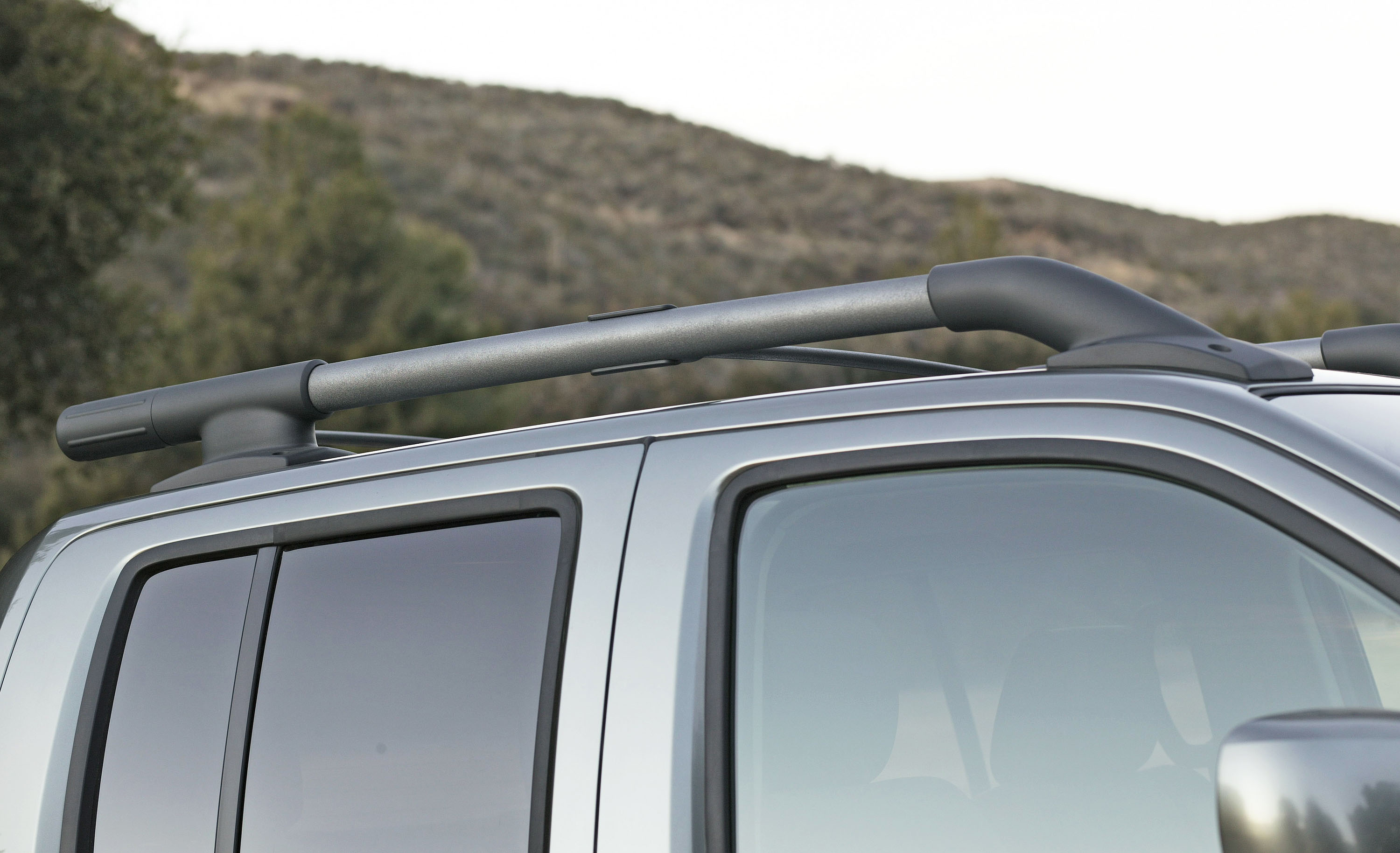 Nissan Frontier Crew Cab photo #11