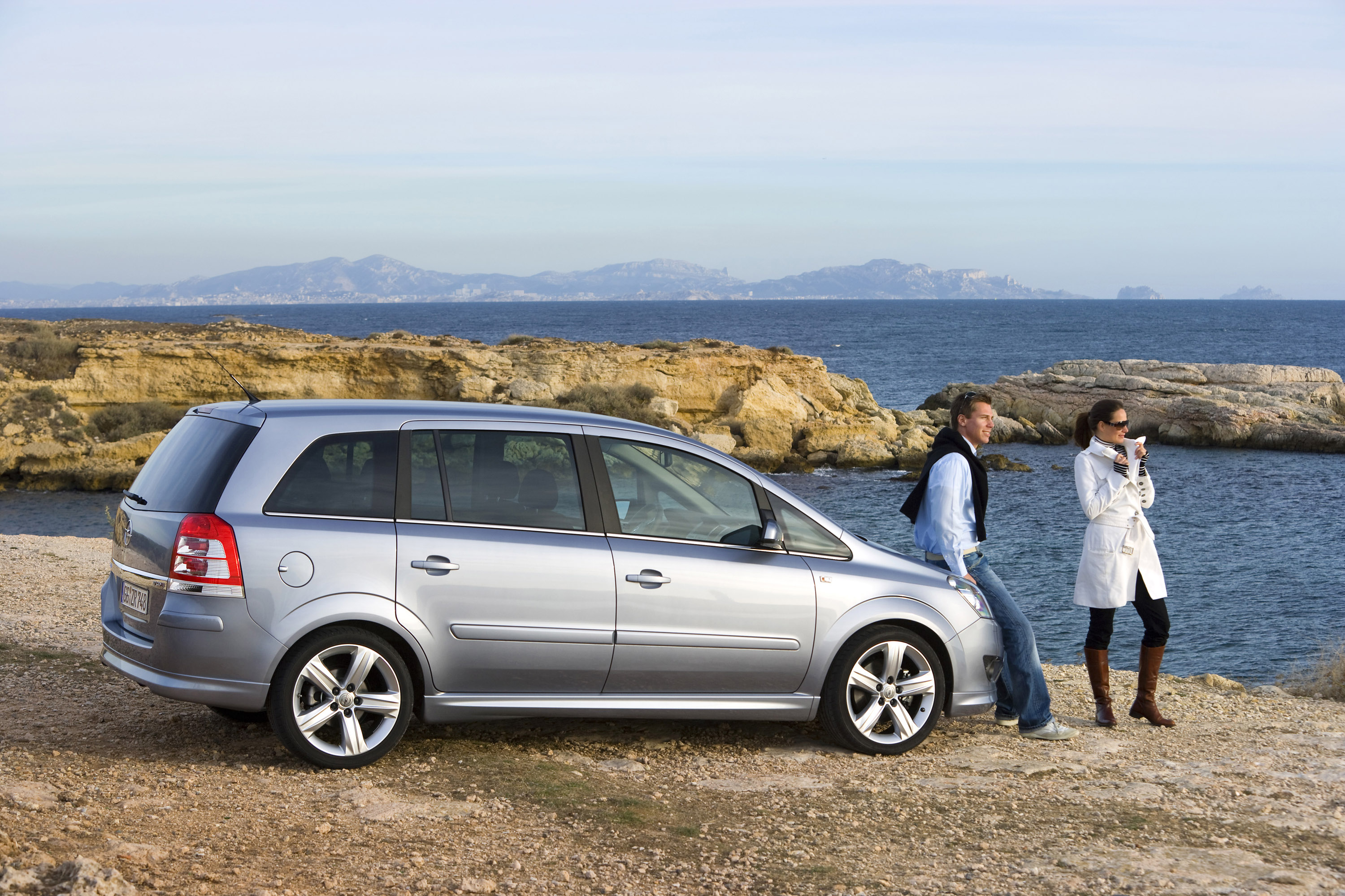 Opel Zafira photo #45