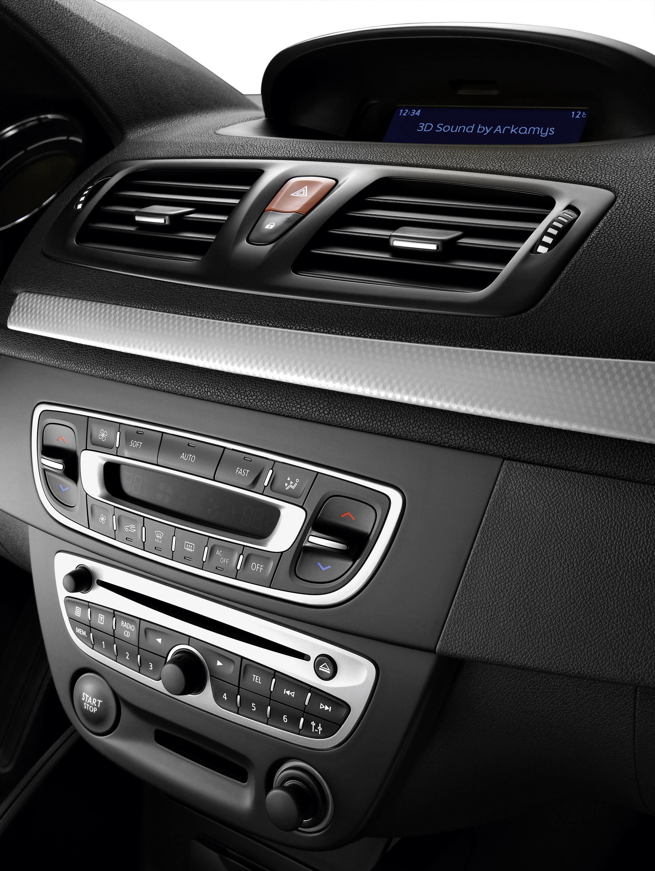 Renault Megane photo #26