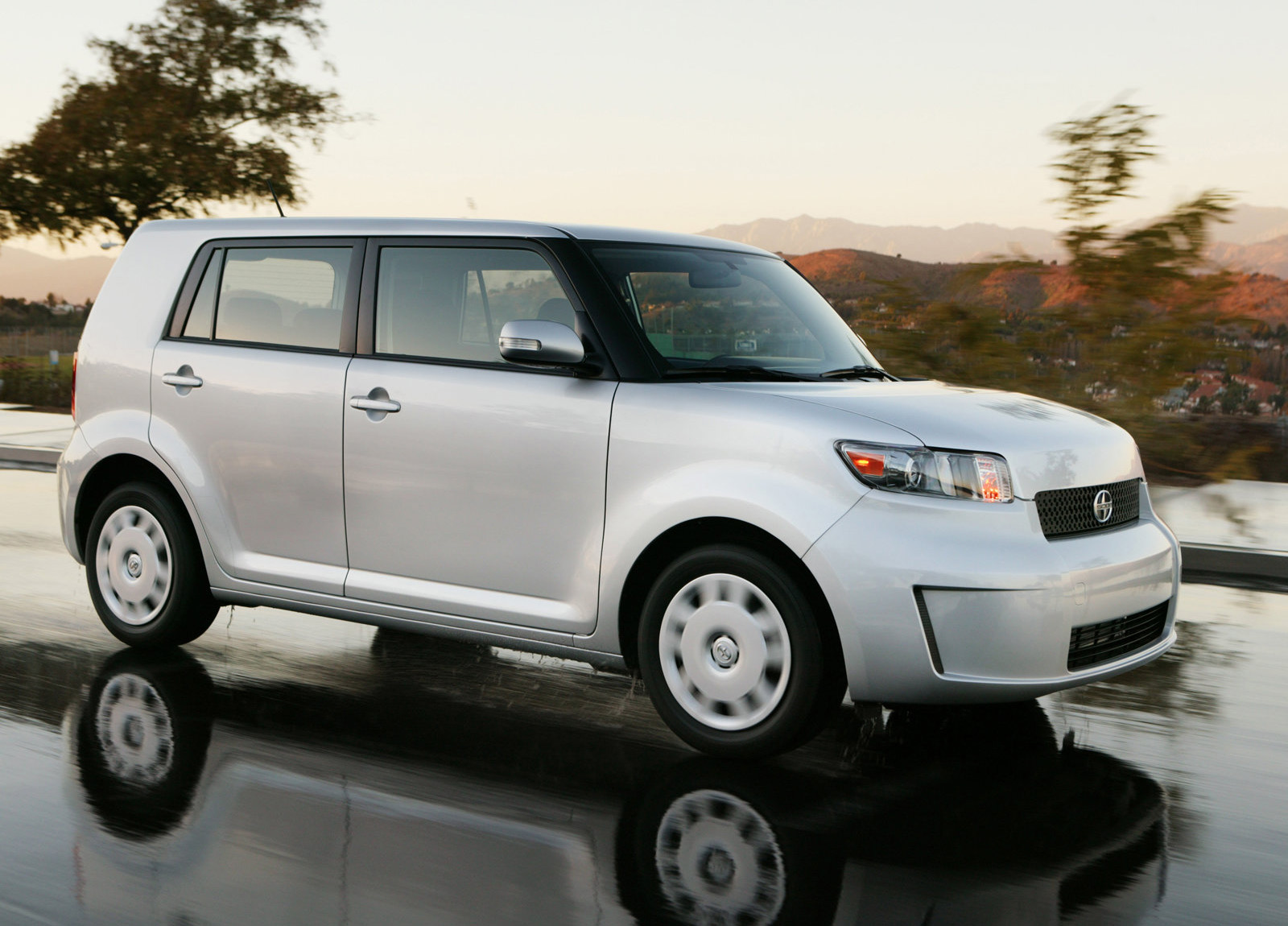 Scion xB photo #16