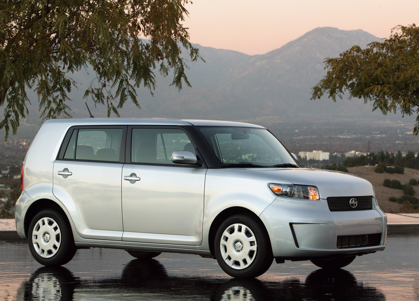 Scion xB photo #21