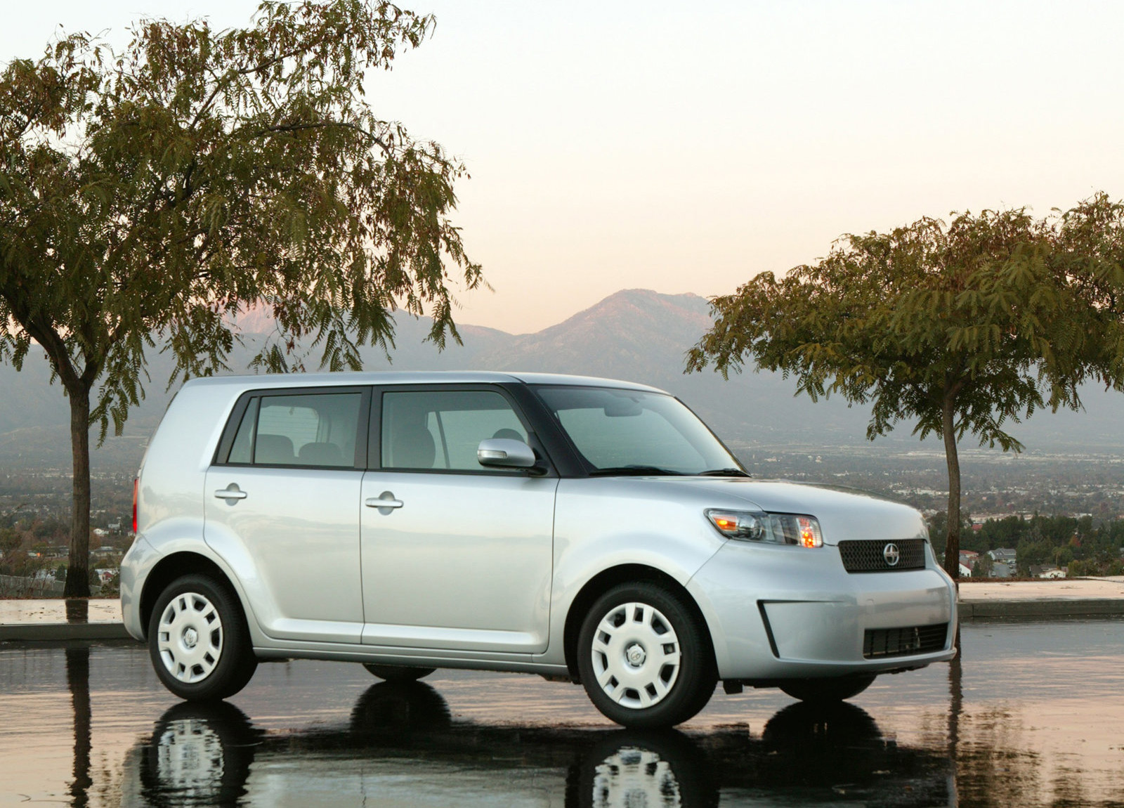 Scion xB photo #22