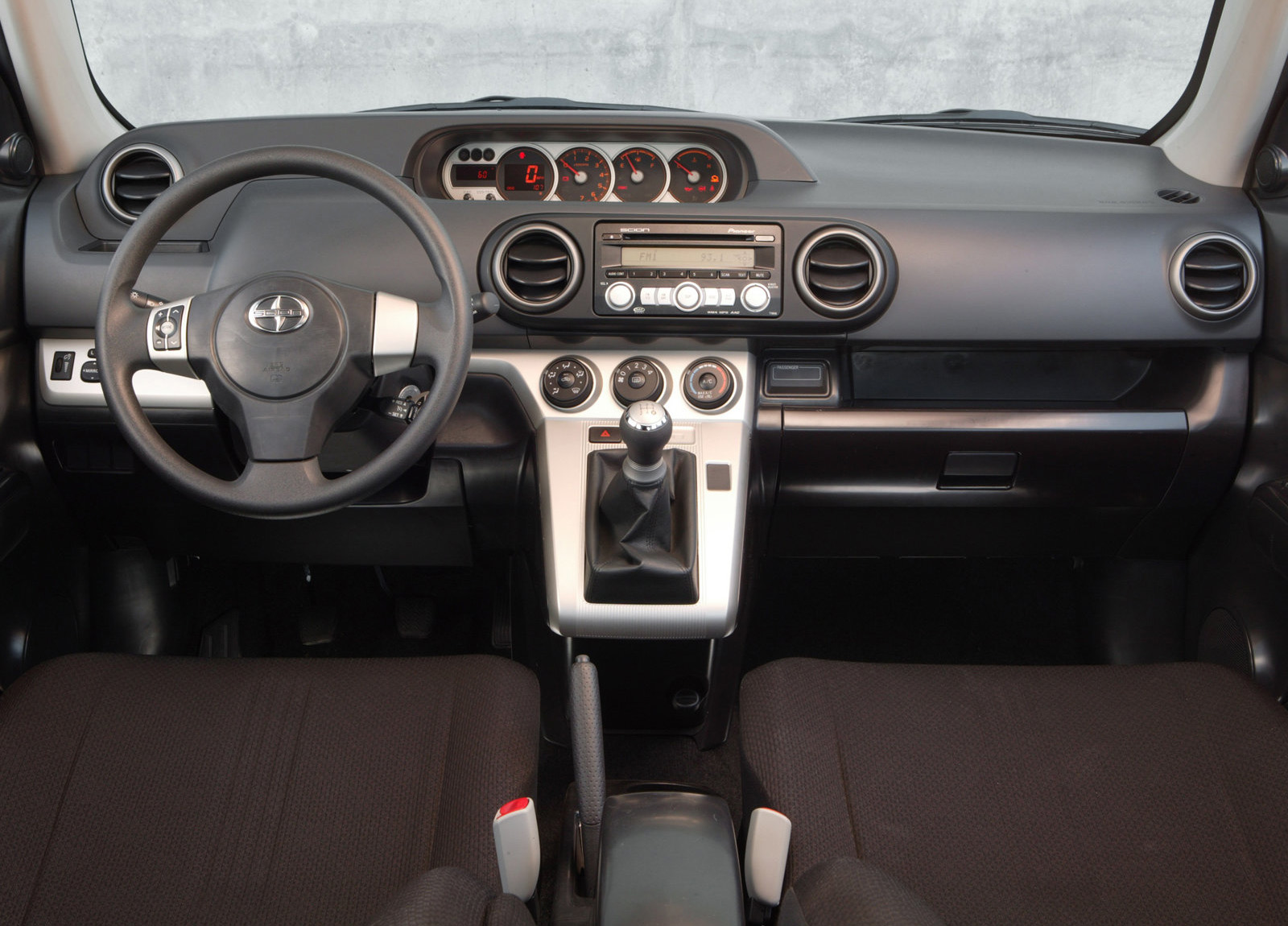 Scion xB photo #36