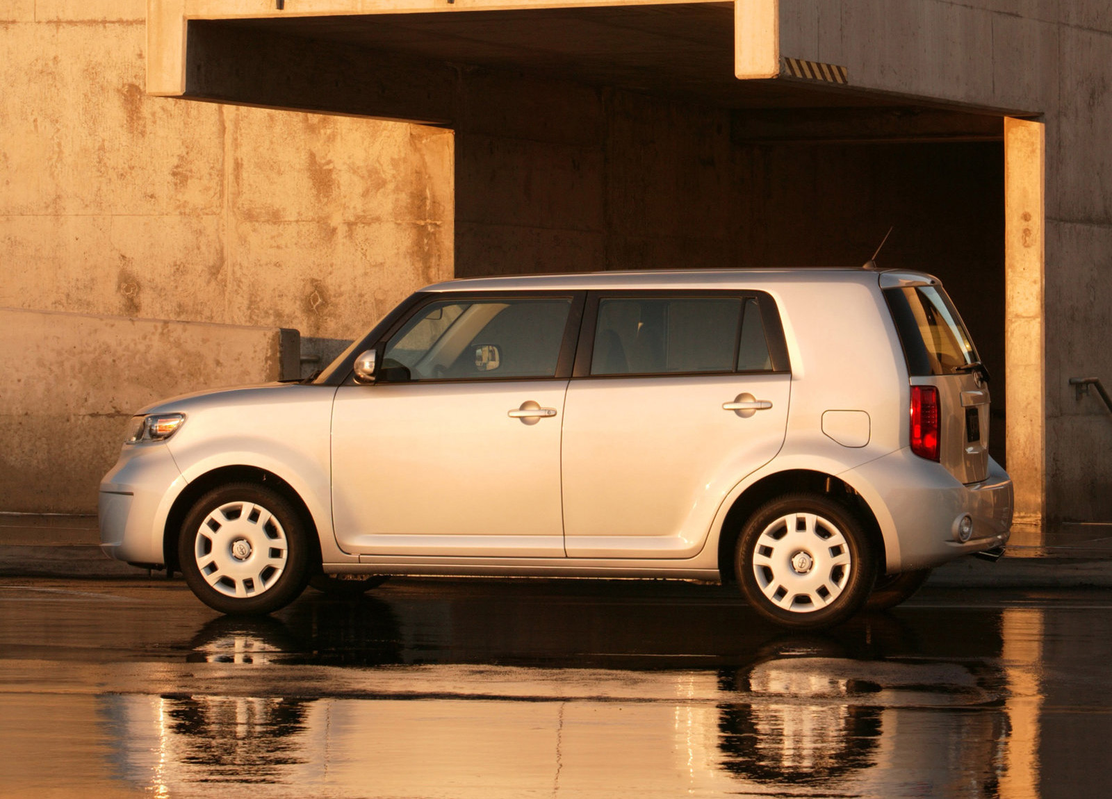 Scion xB photo #42