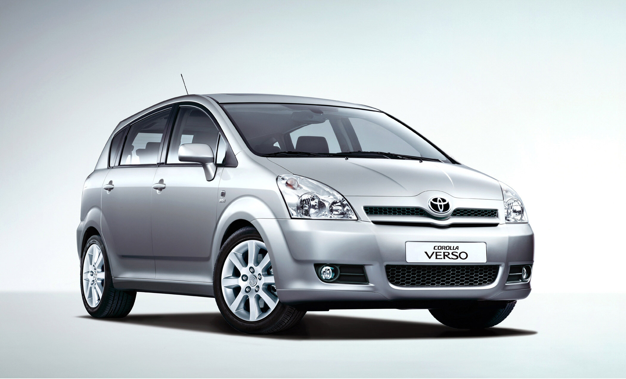 2008 Toyota Corolla Verso HD Pictures