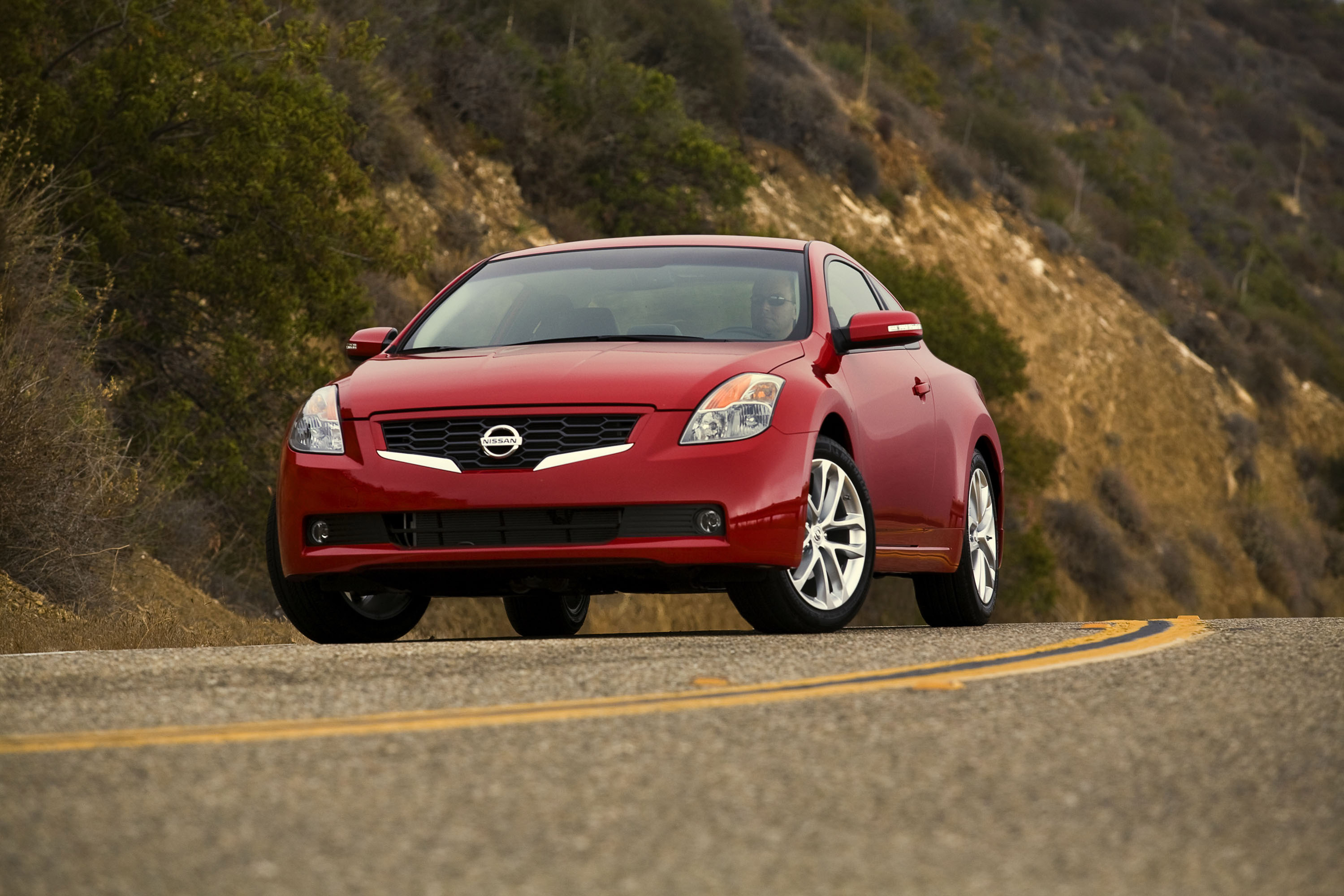 Altima Coupe photo #3