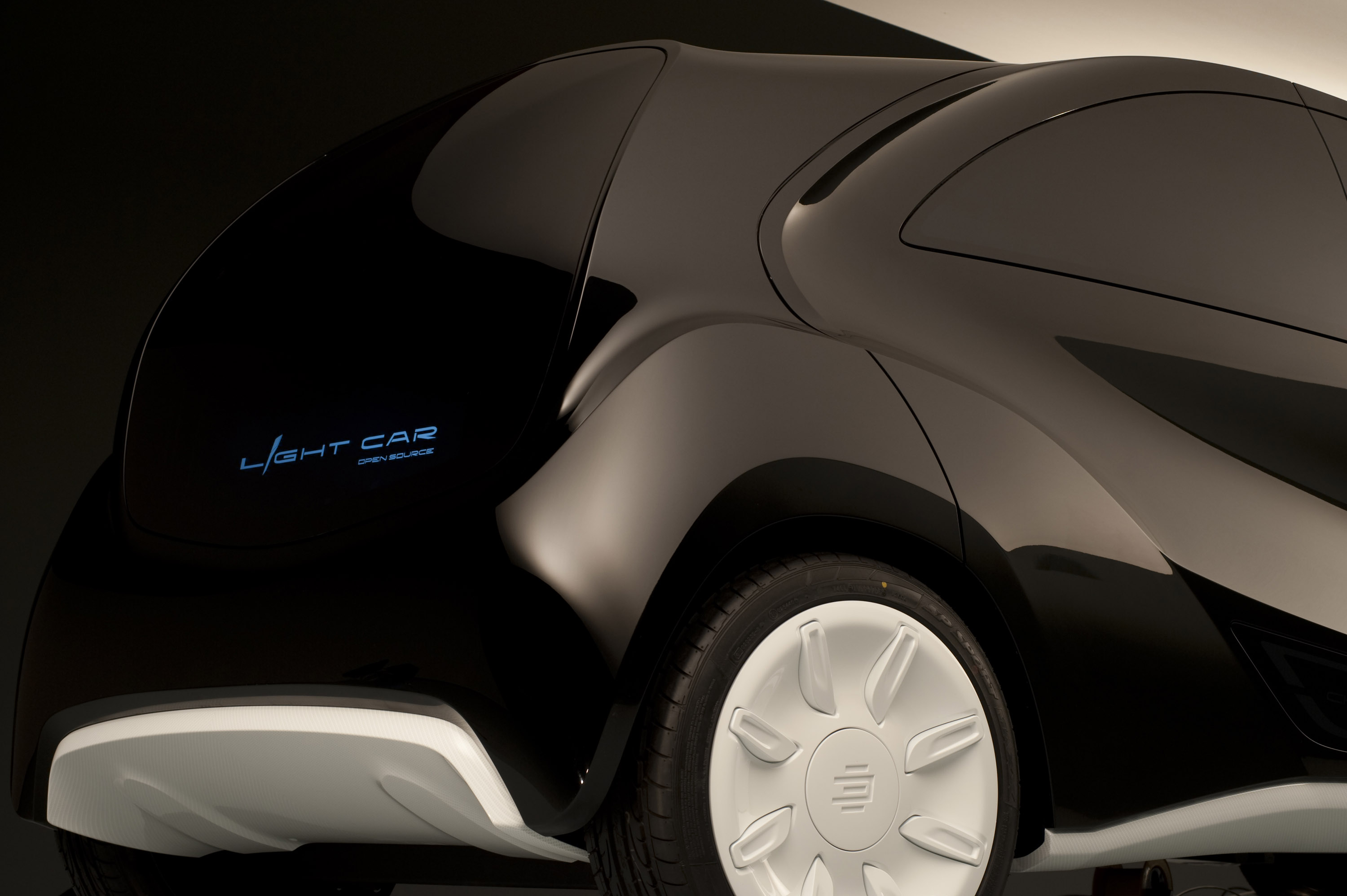 EDAG Light Car concept photo #11