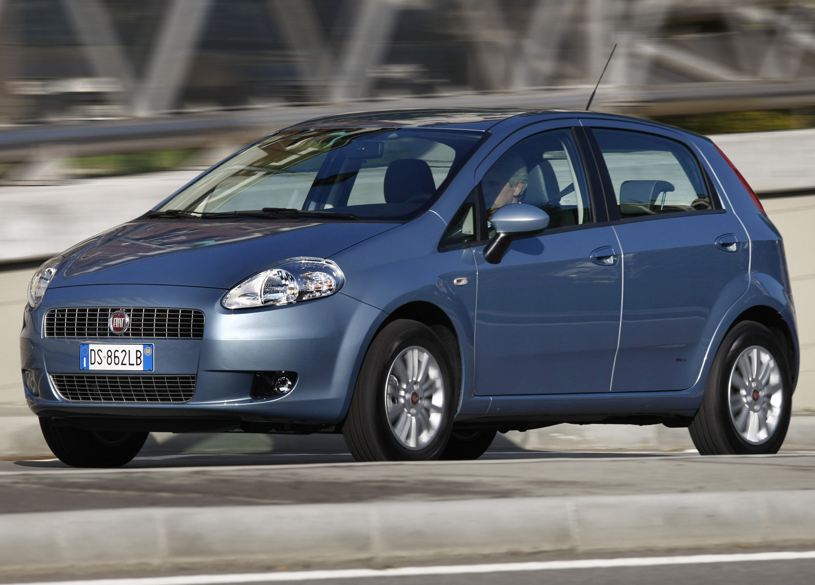 Fiat Grande Punto Natural Power photo #3