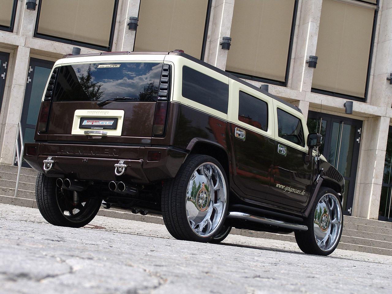 GeigerCars Hummer H2 Latte Macciatto photo #2