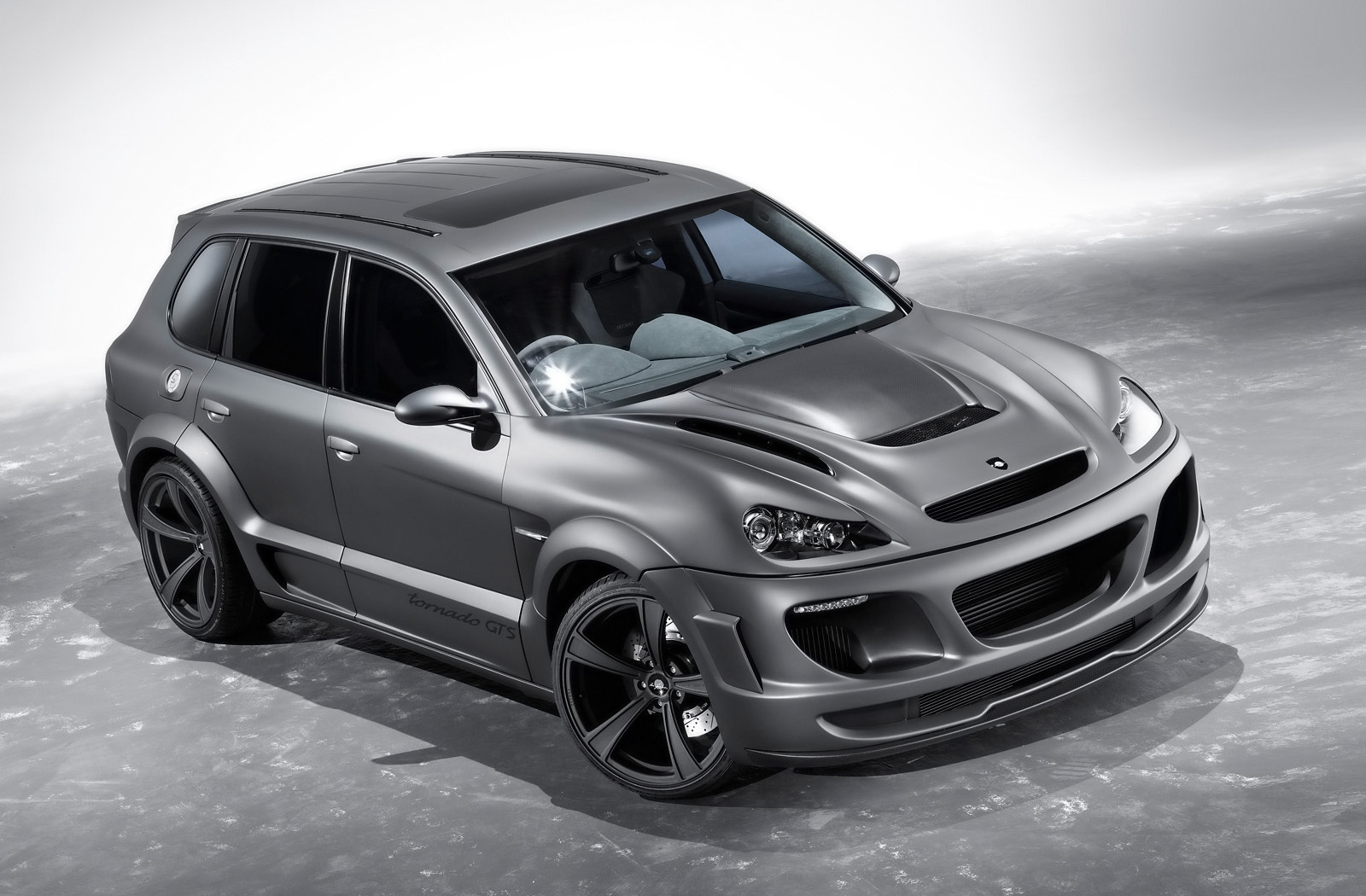 Gemballa Porsche Cayenne Tornado 750 GTS photo #1