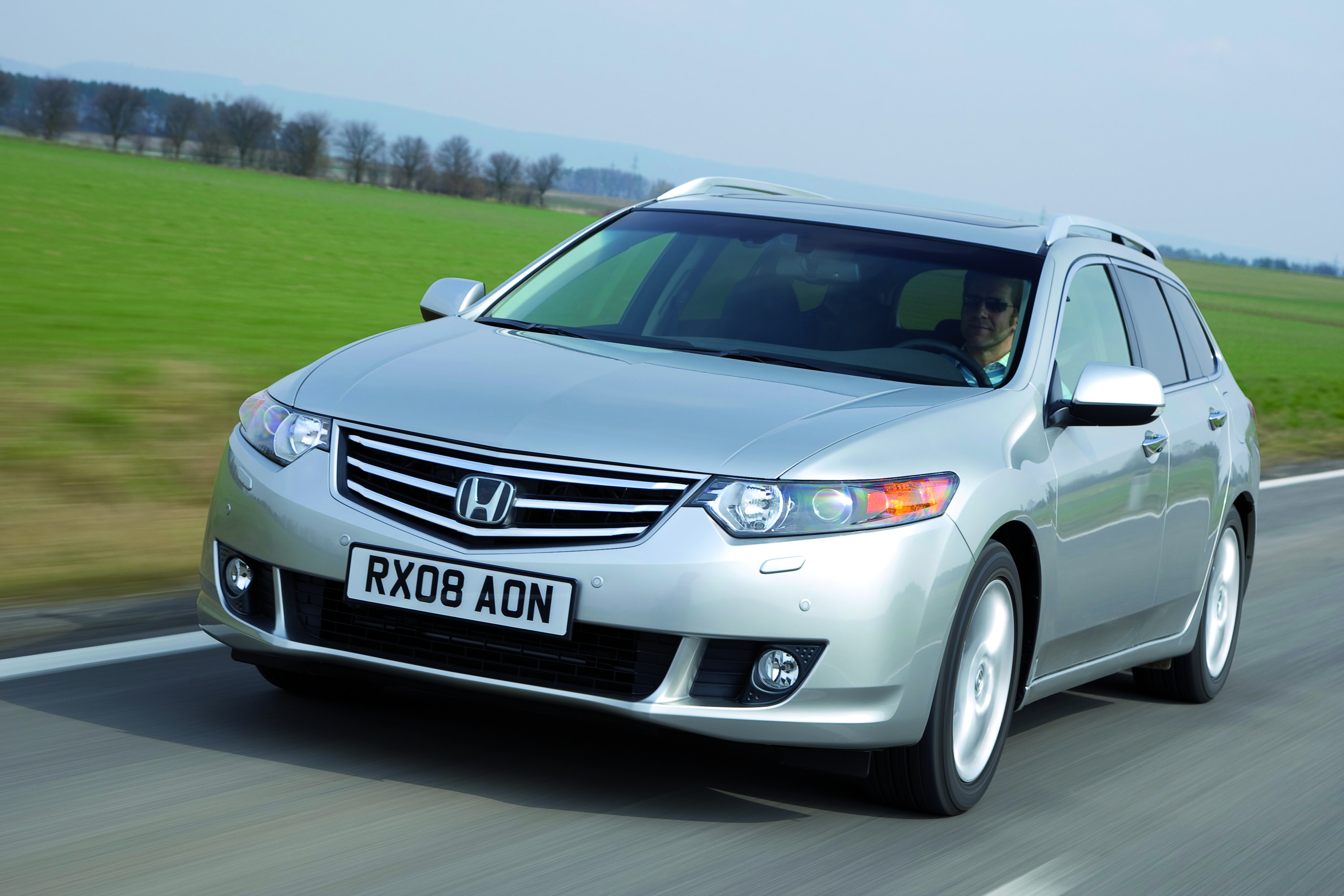 Honda Accord Tourer photo #16