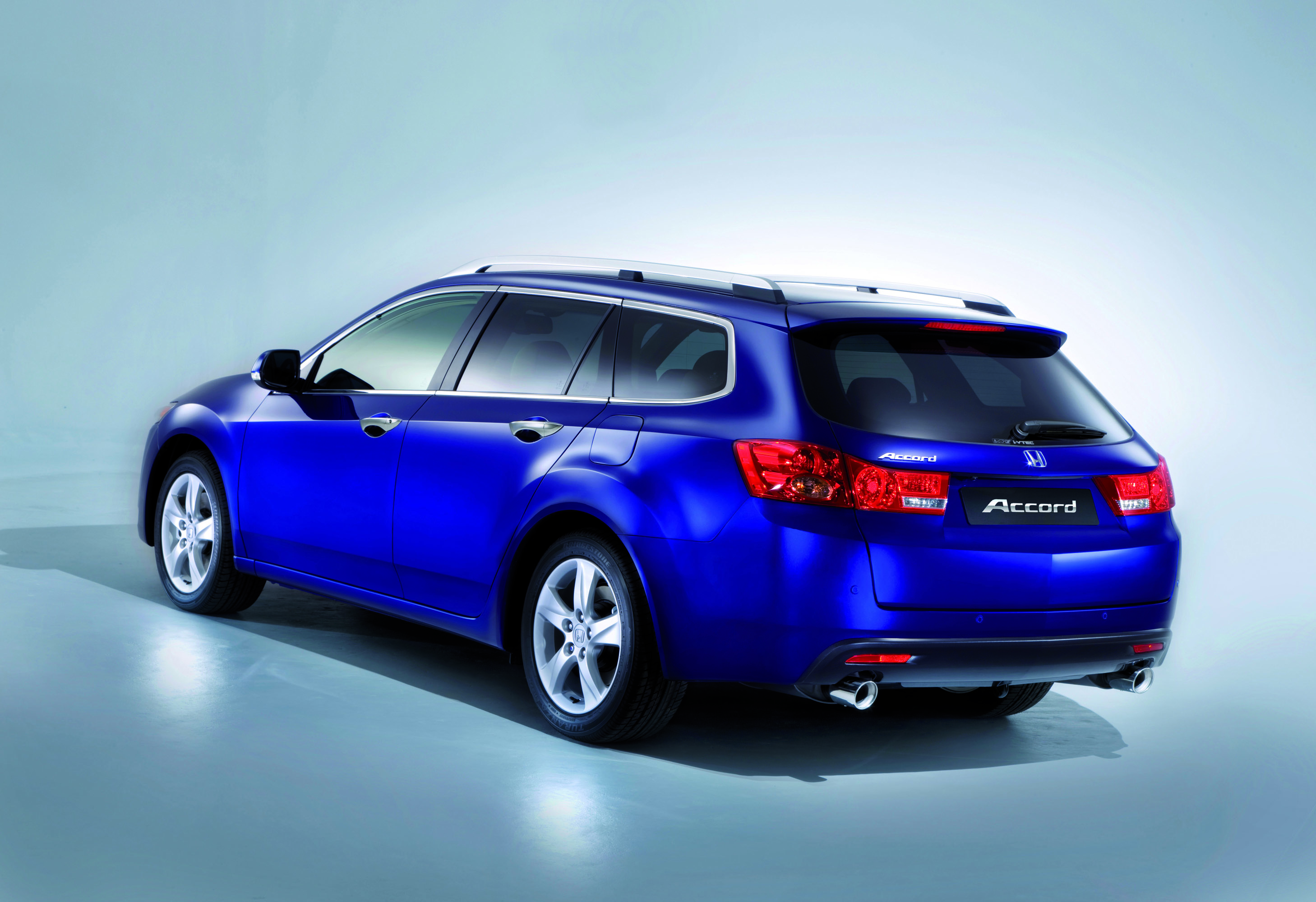 Honda Accord Tourer photo #40