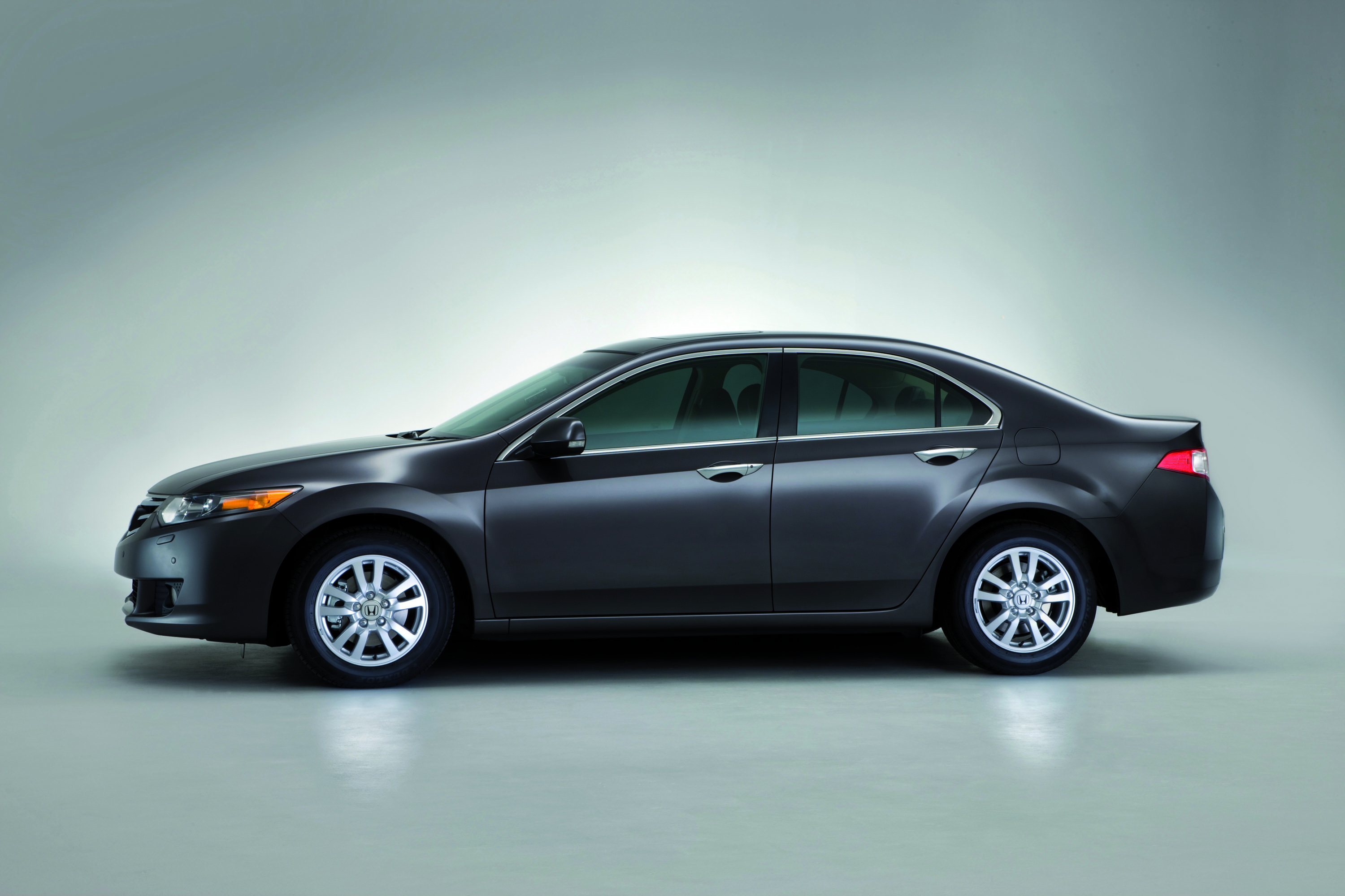 Honda Accord photo #24