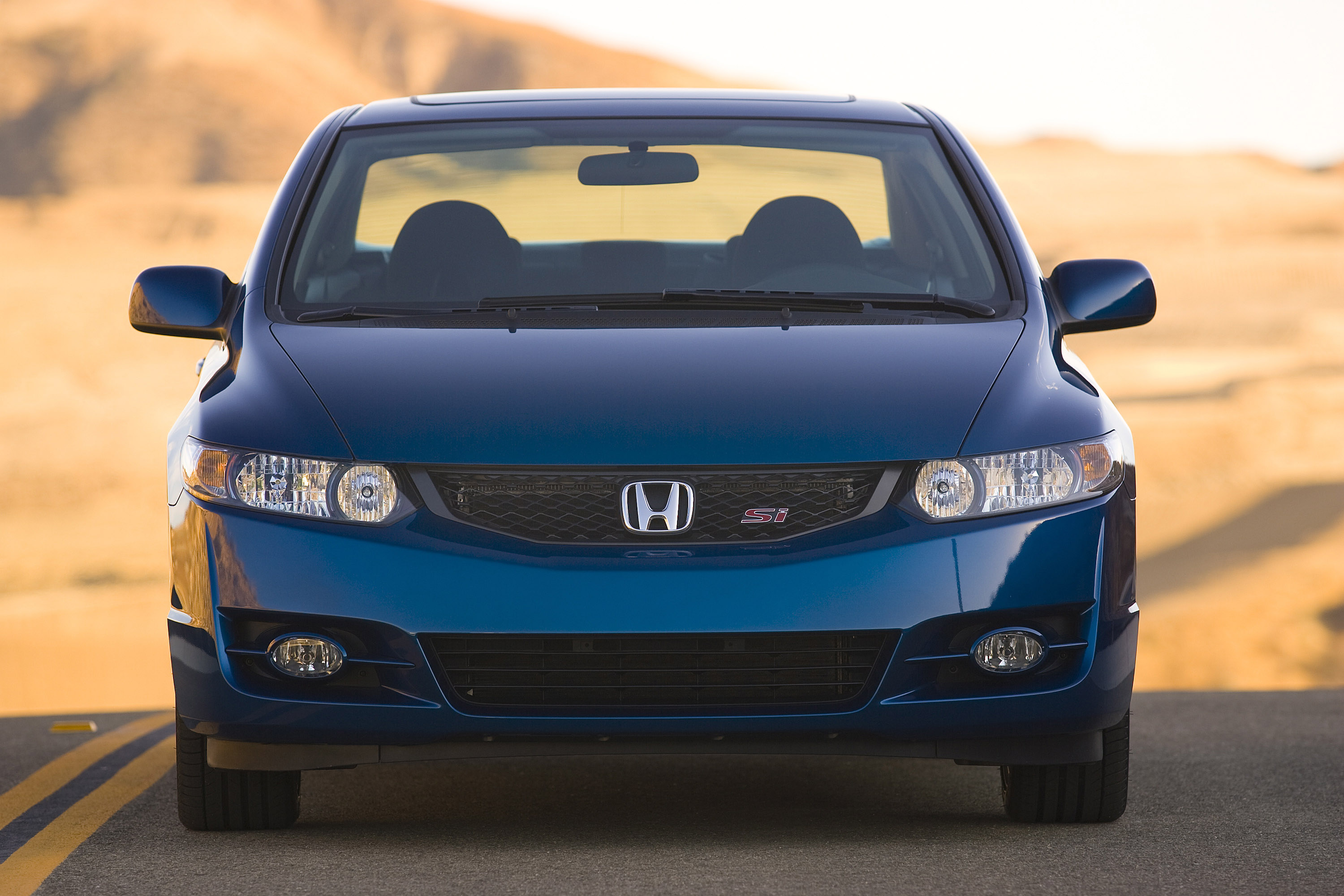 Honda Civic Si Coupe photo #2