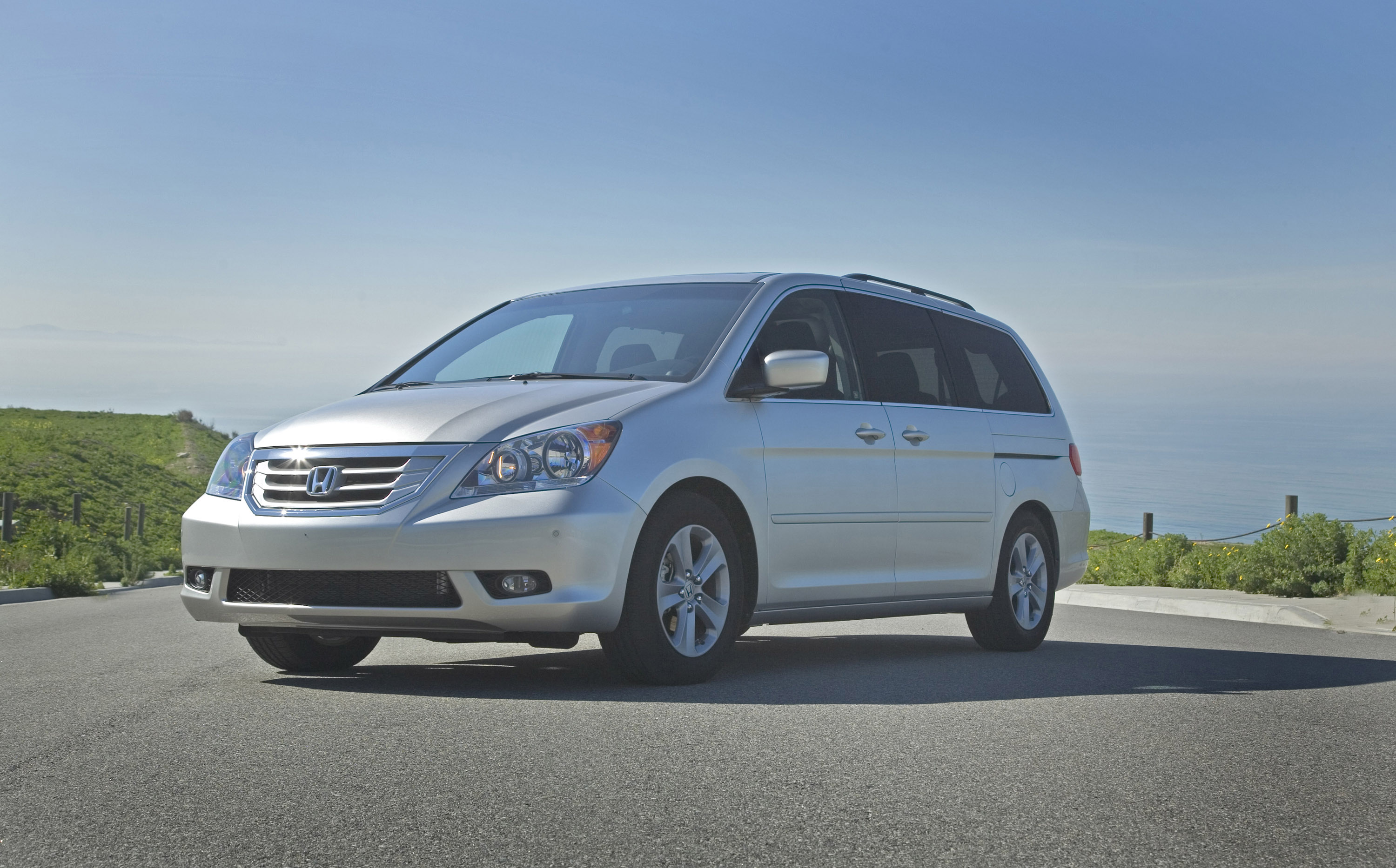 Honda Odyssey photo #3