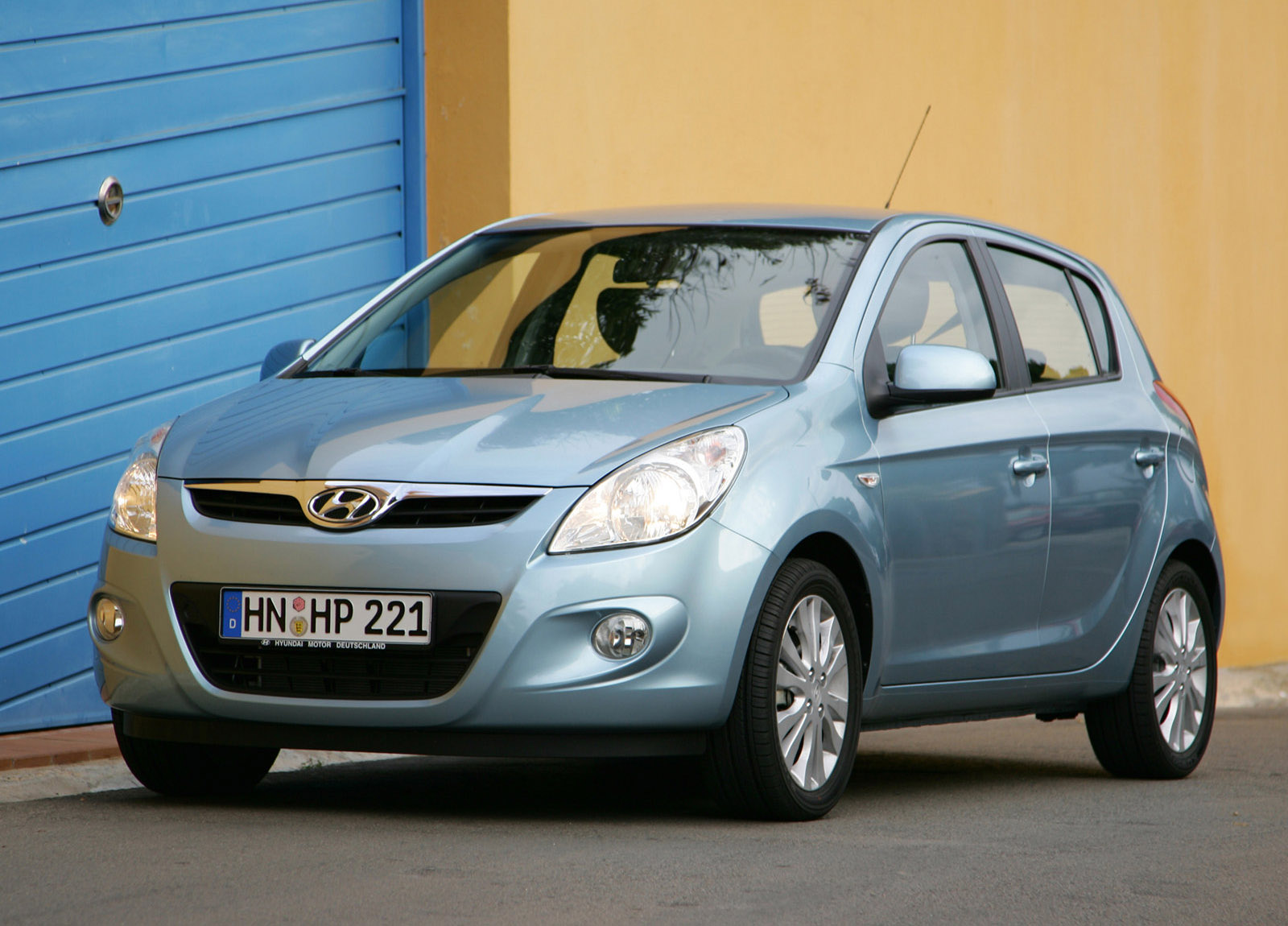 Hyundai i20 photo #17