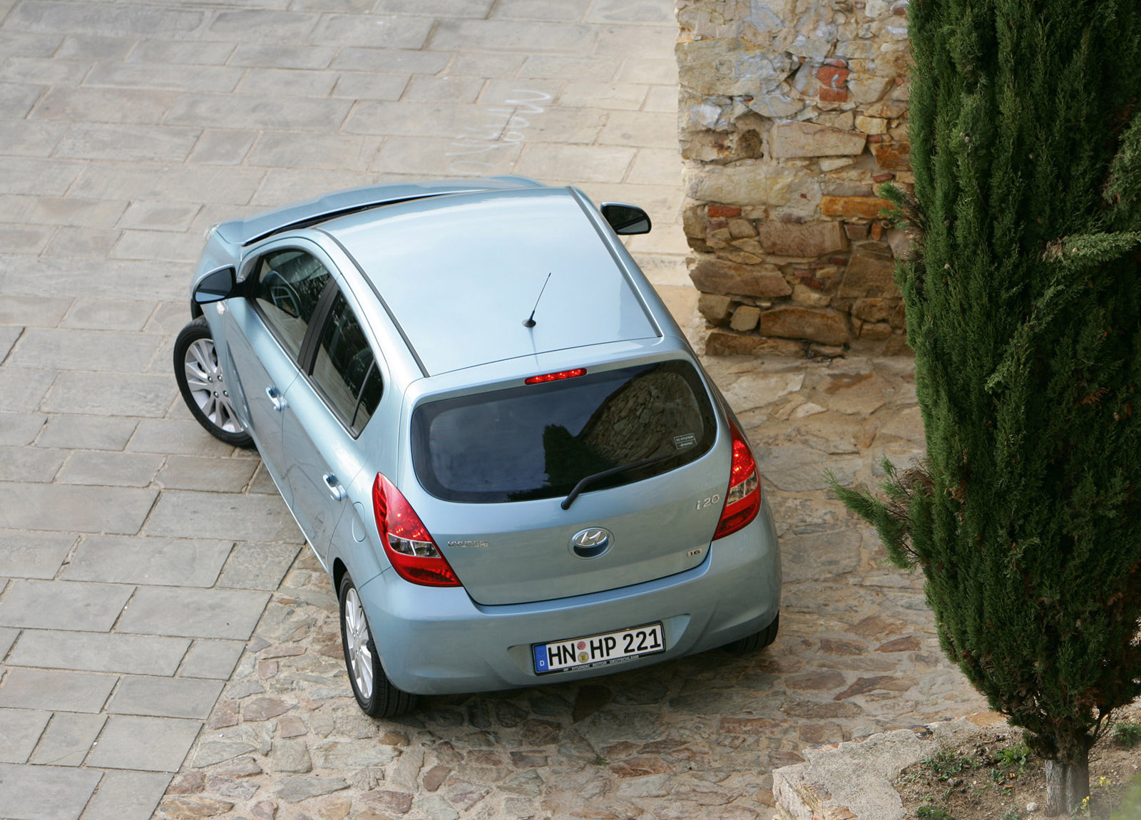 Hyundai i20 photo #37