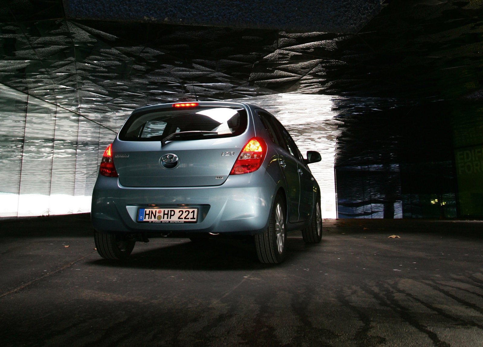 Hyundai i20 photo #47