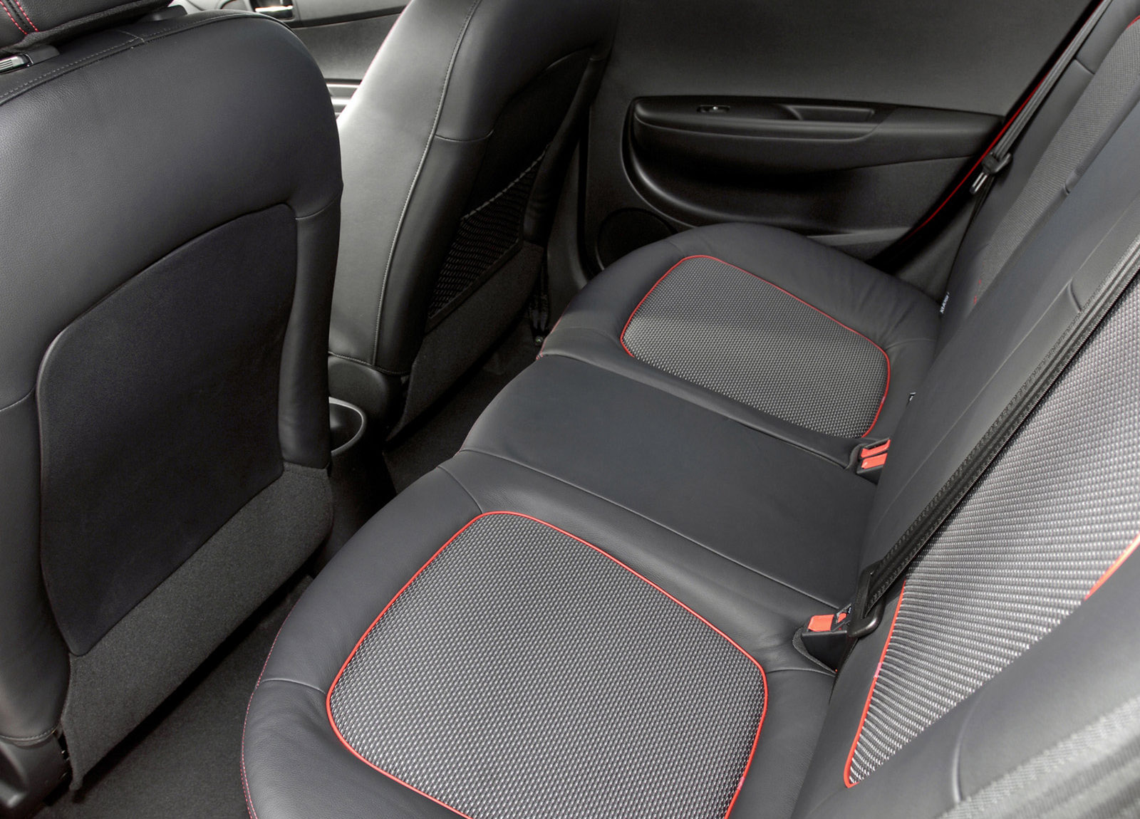 Hyundai i20 photo #84