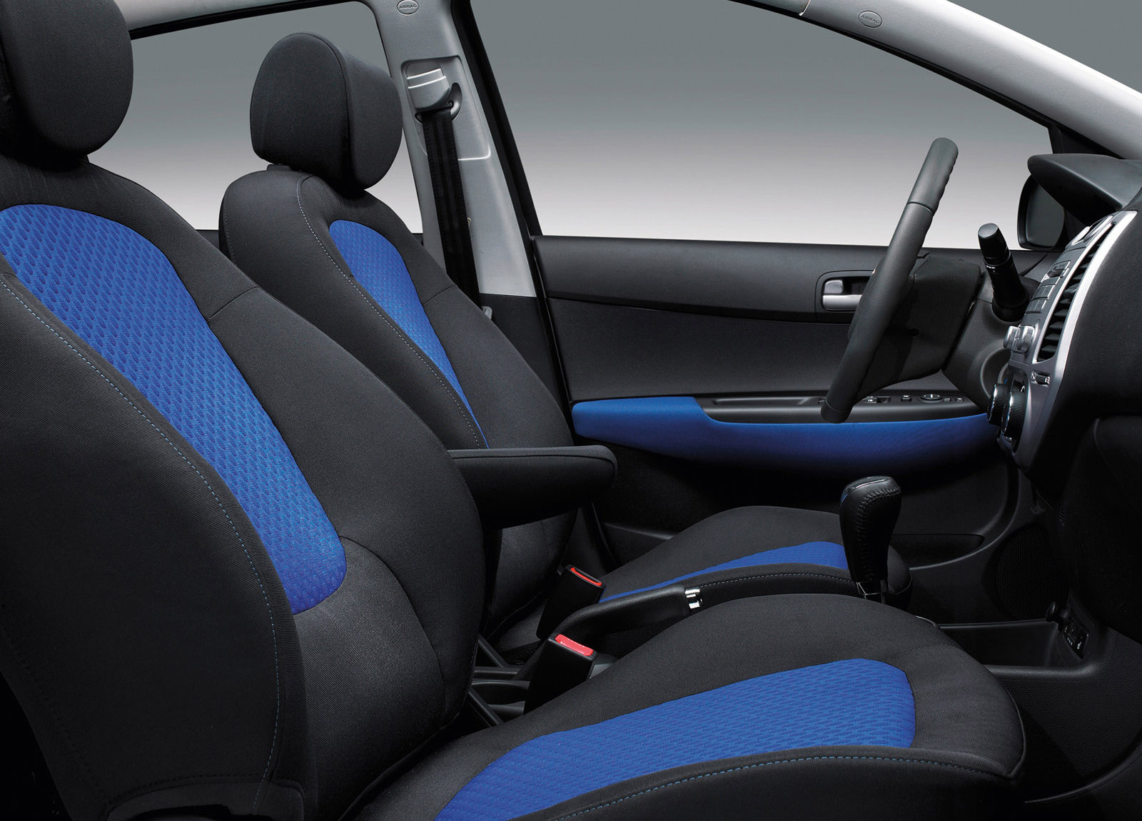 Hyundai i20 photo #87