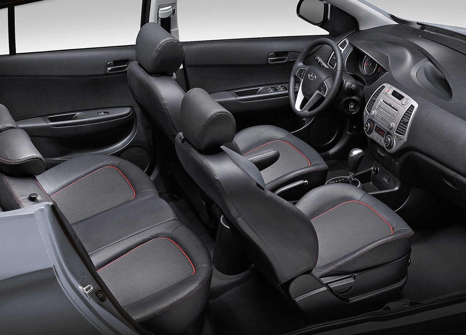 Hyundai i20 photo #90