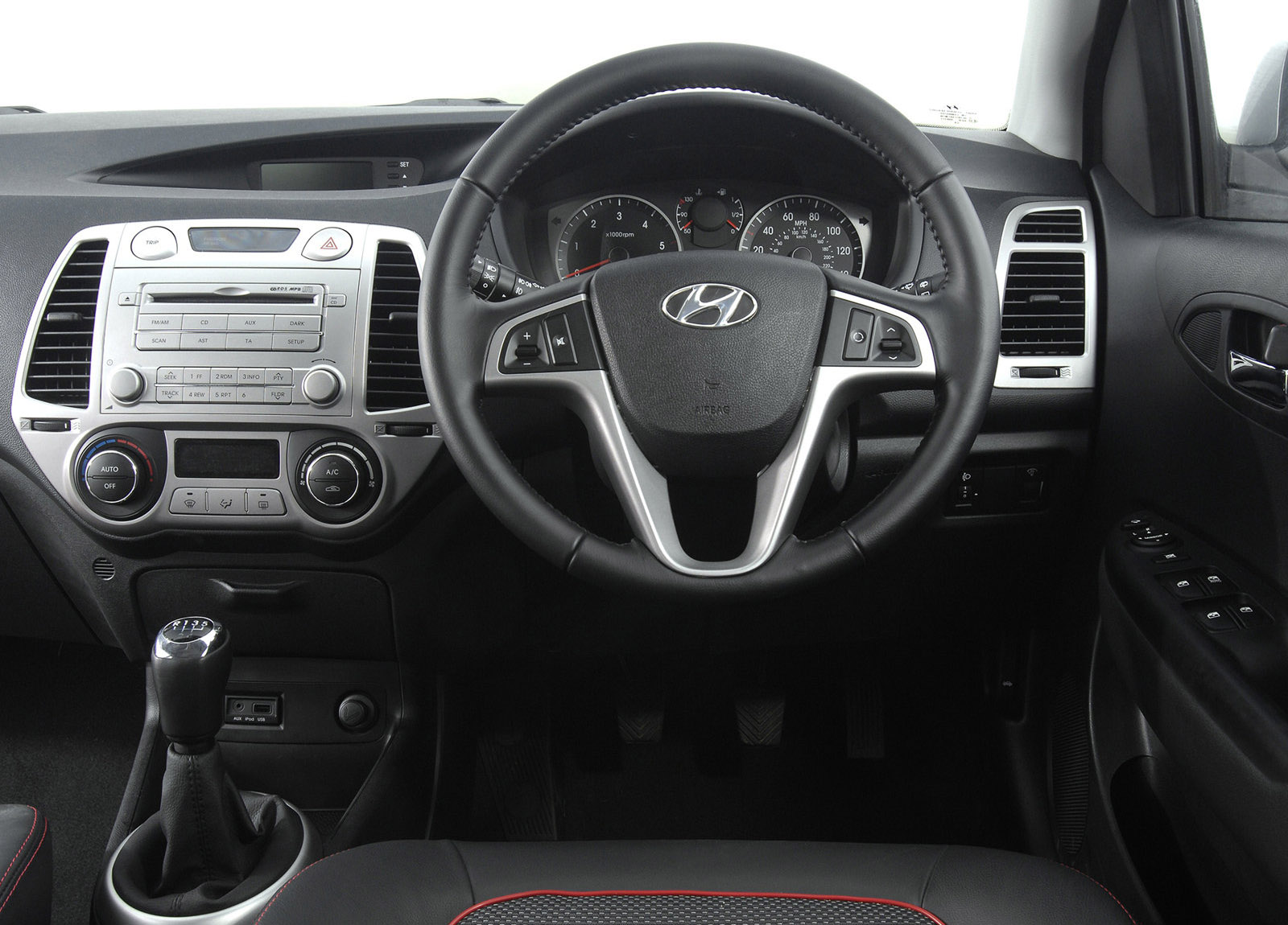 Hyundai i20 photo #91
