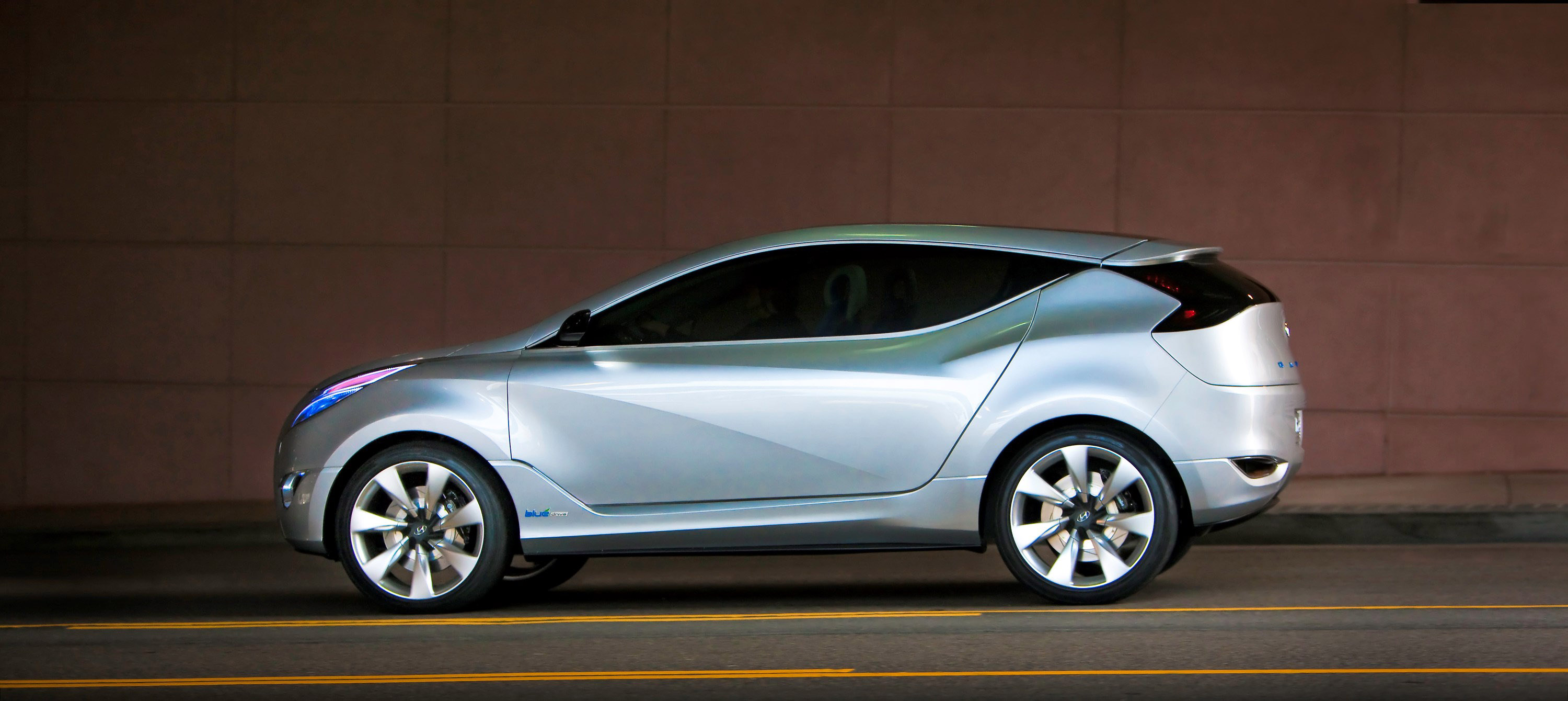 Hyundai Nuvis Concept photo #32