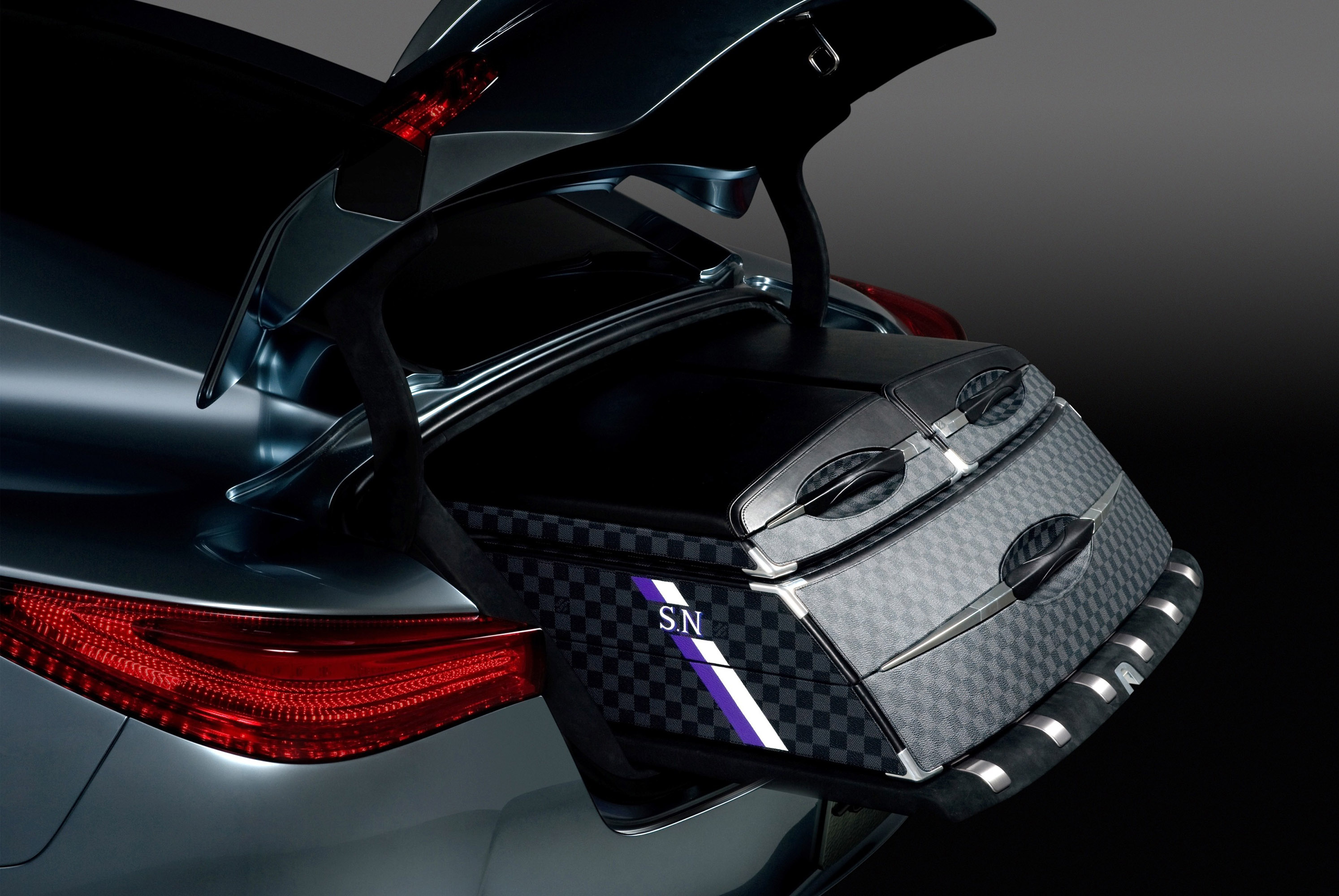 Infiniti Essence Concept photo #30