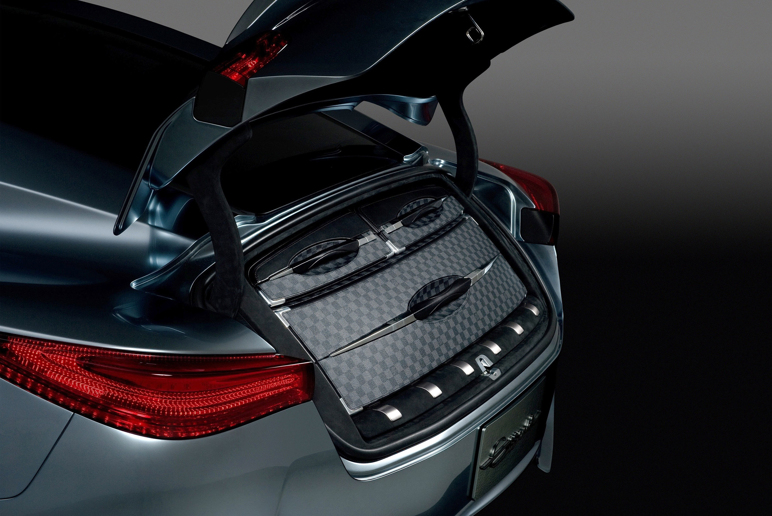 Infiniti Essence Concept photo #31