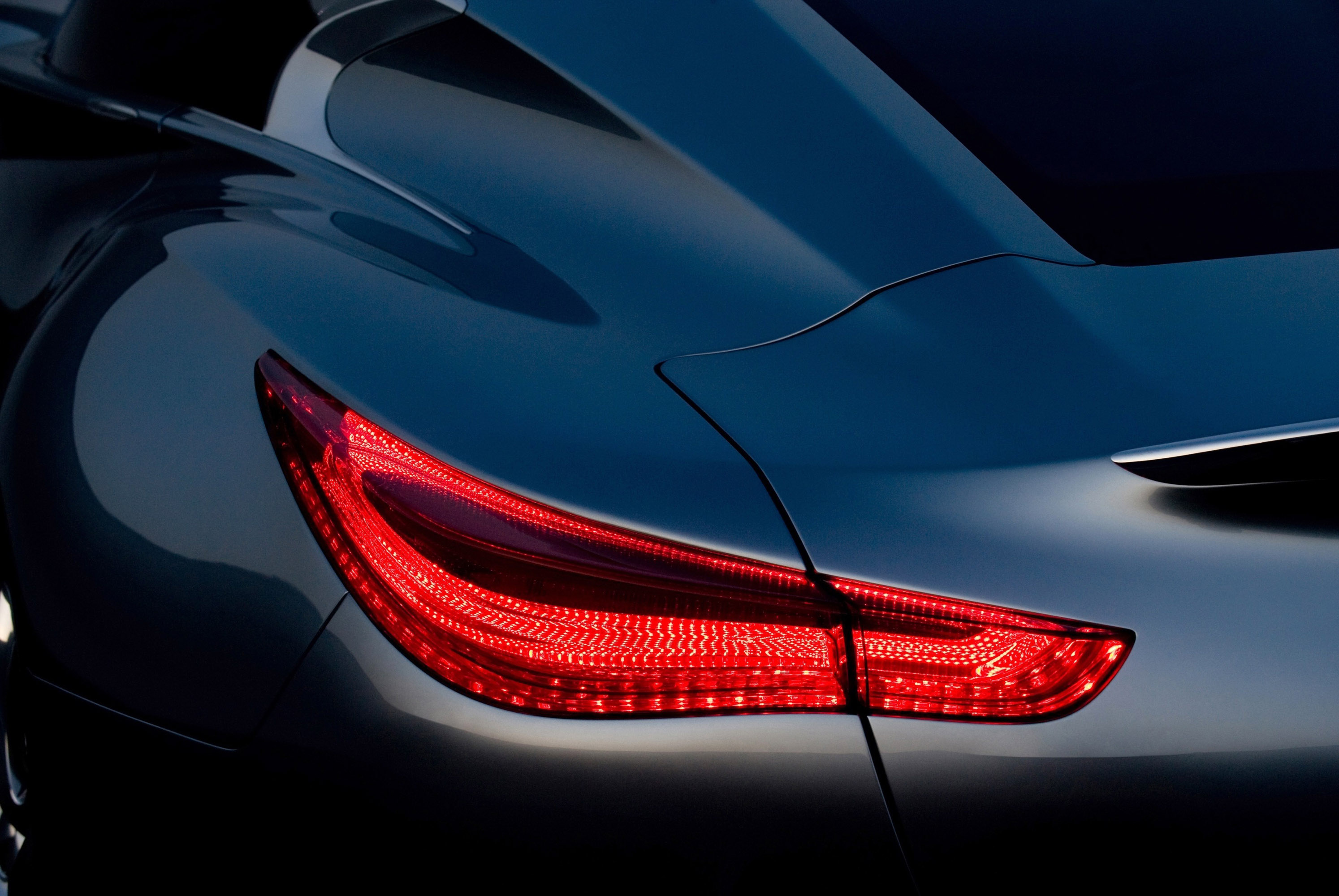 Infiniti Essence Concept photo #32