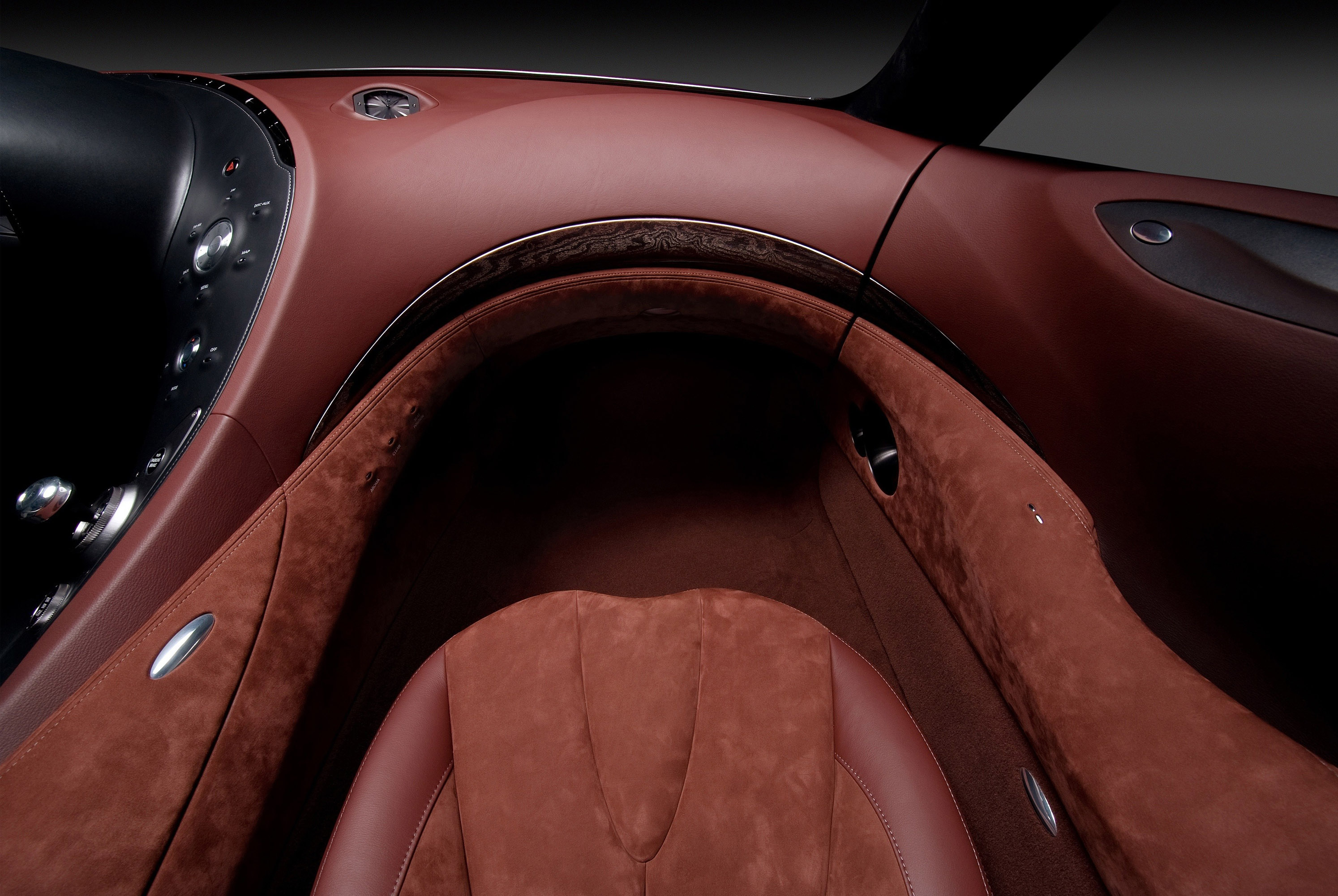 Infiniti Essence Concept photo #37