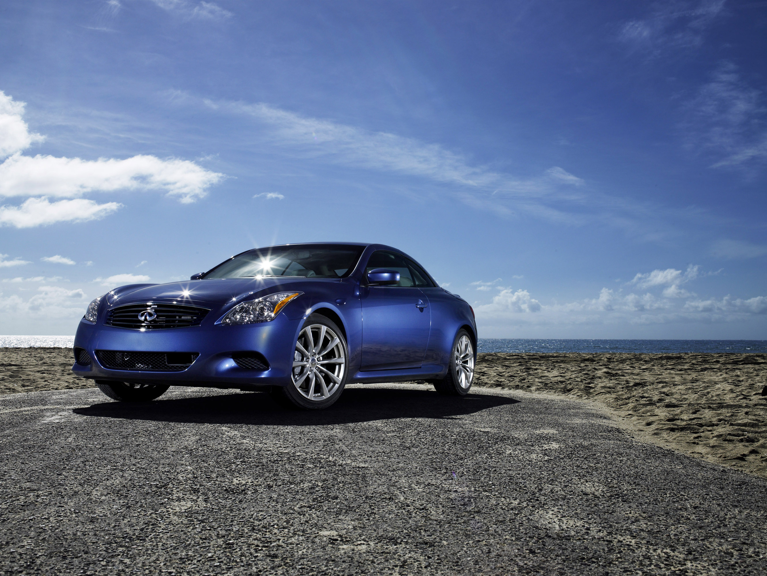 Infiniti G37 Convertible photo #4