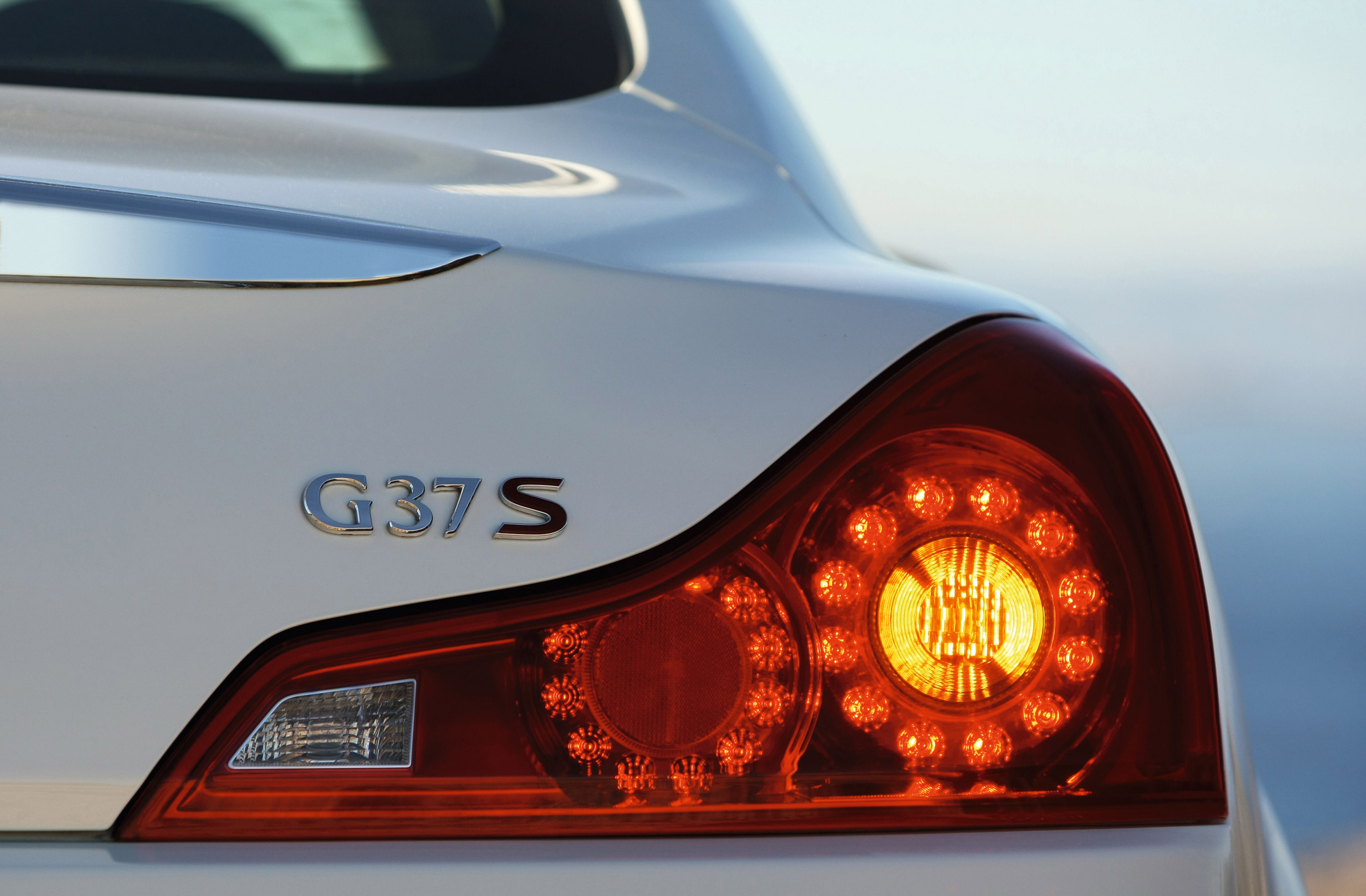 Infiniti G37 Coupe photo #19