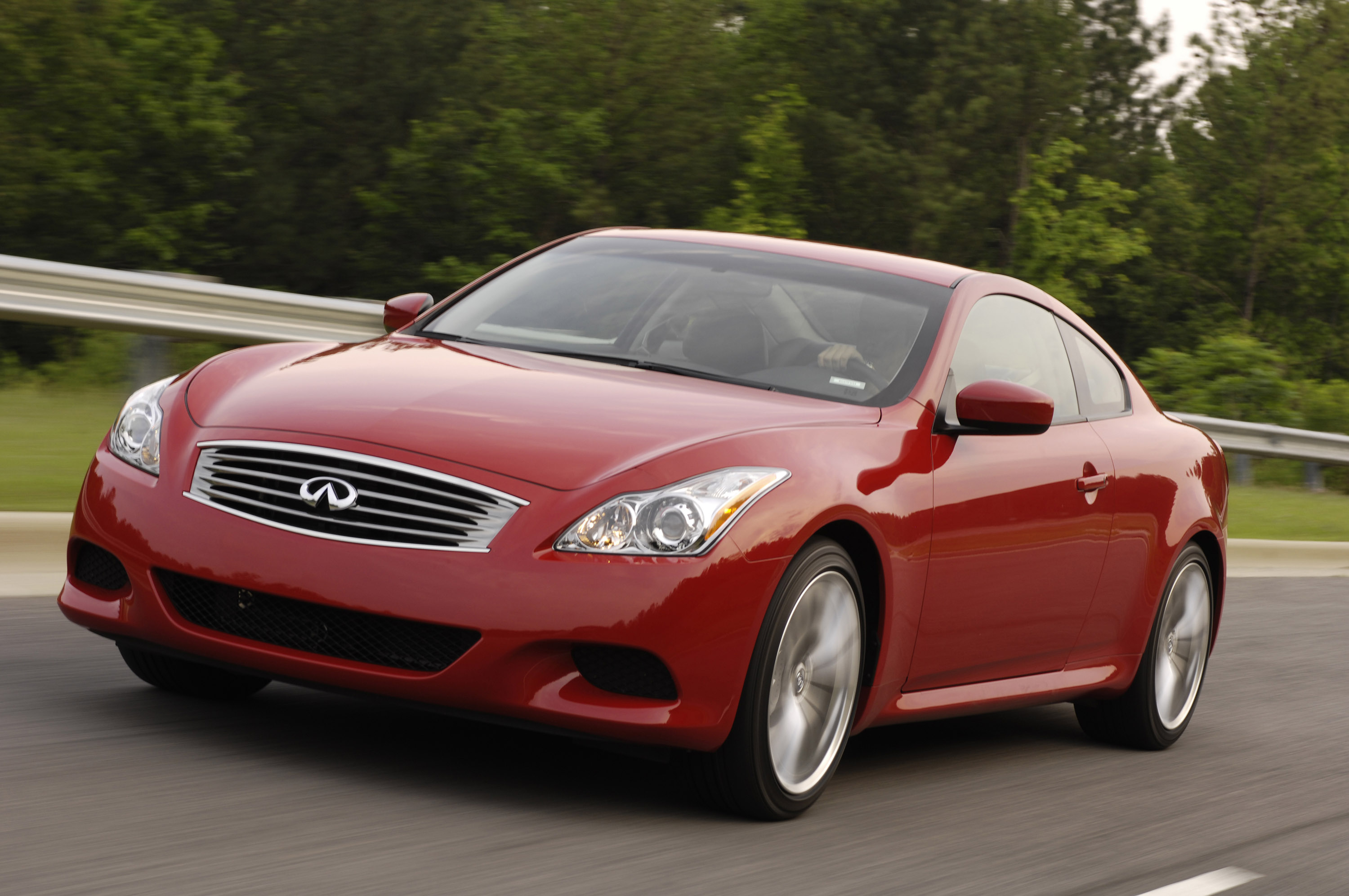 Infiniti G37 photo #2