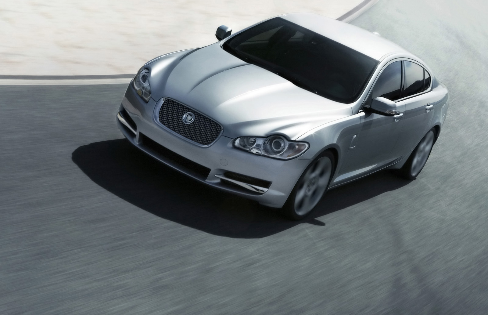 Jaguar XF photo #1