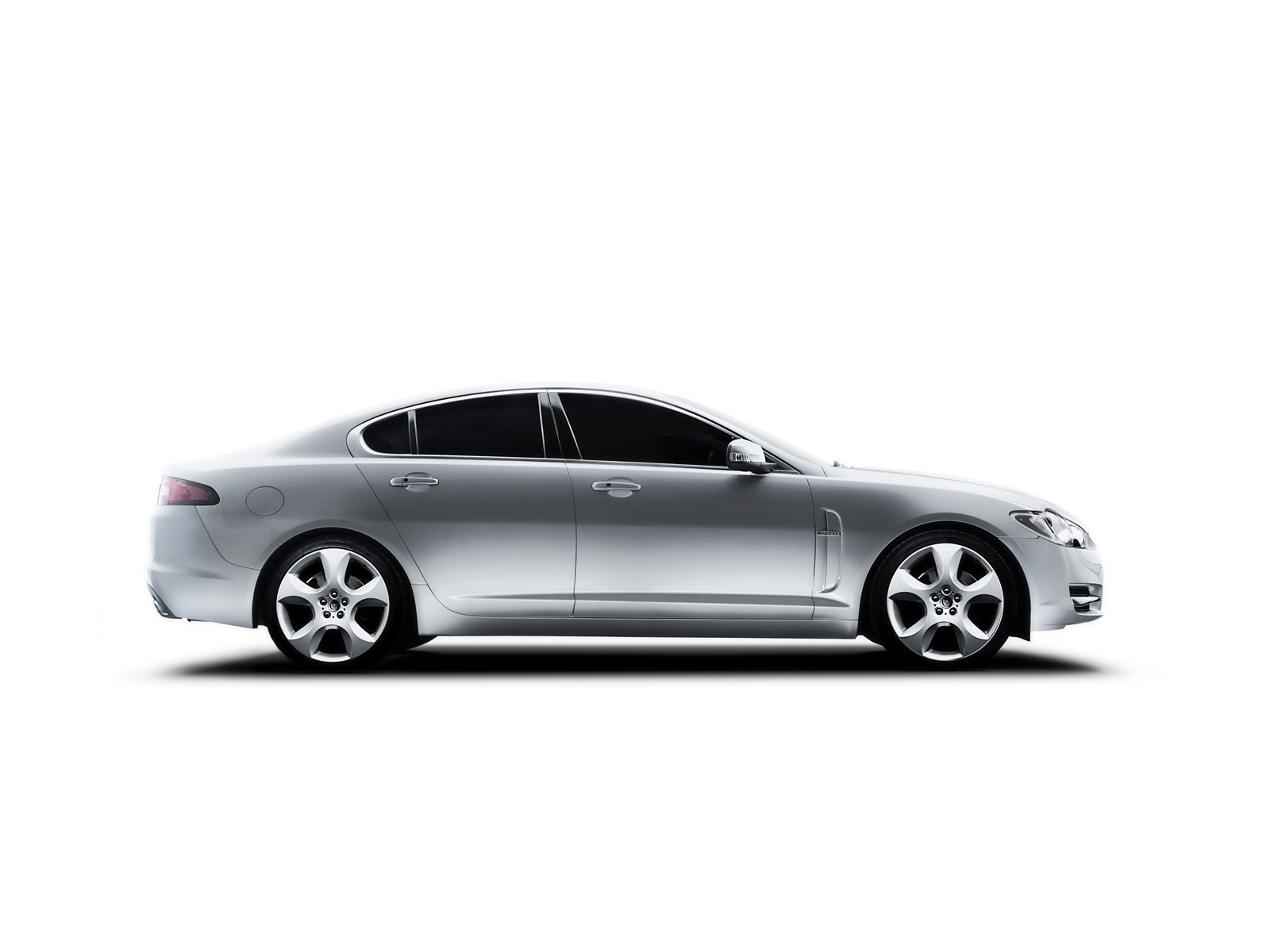 Jaguar XF photo #16