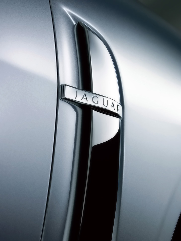 Jaguar XF photo #22