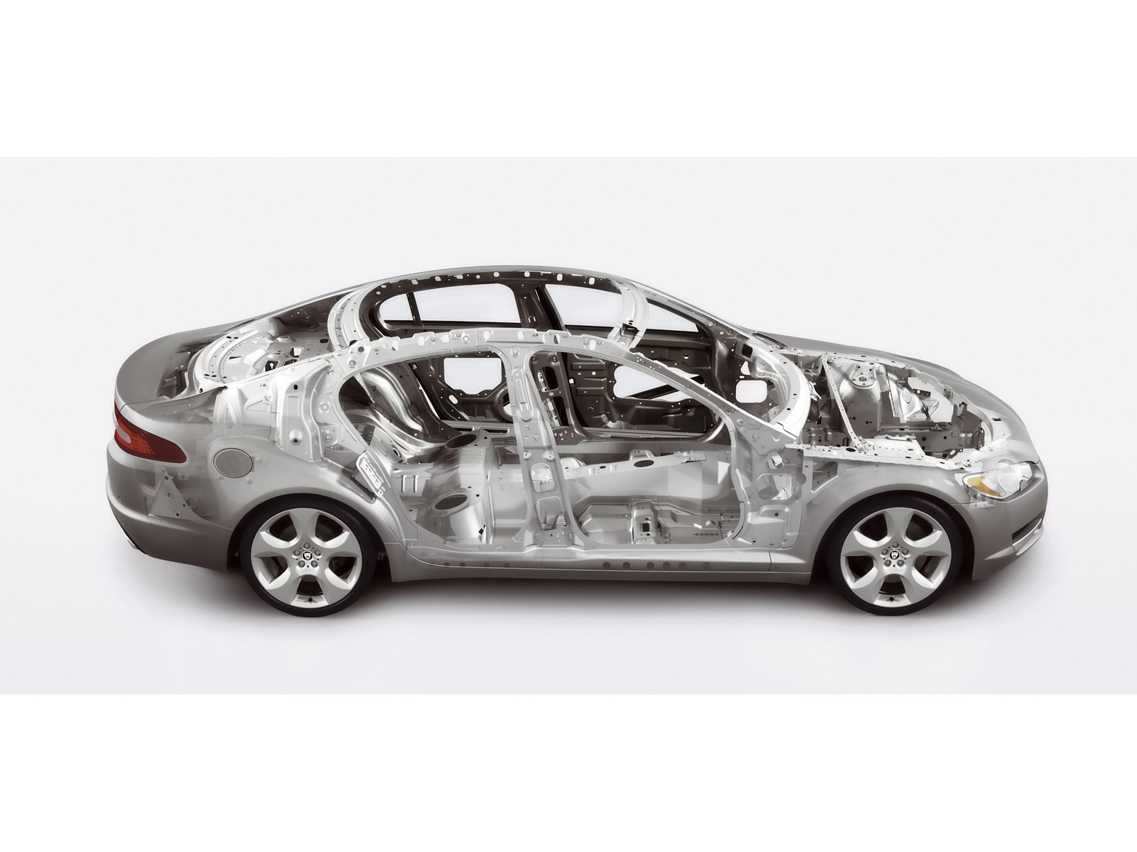 Jaguar XF photo #25