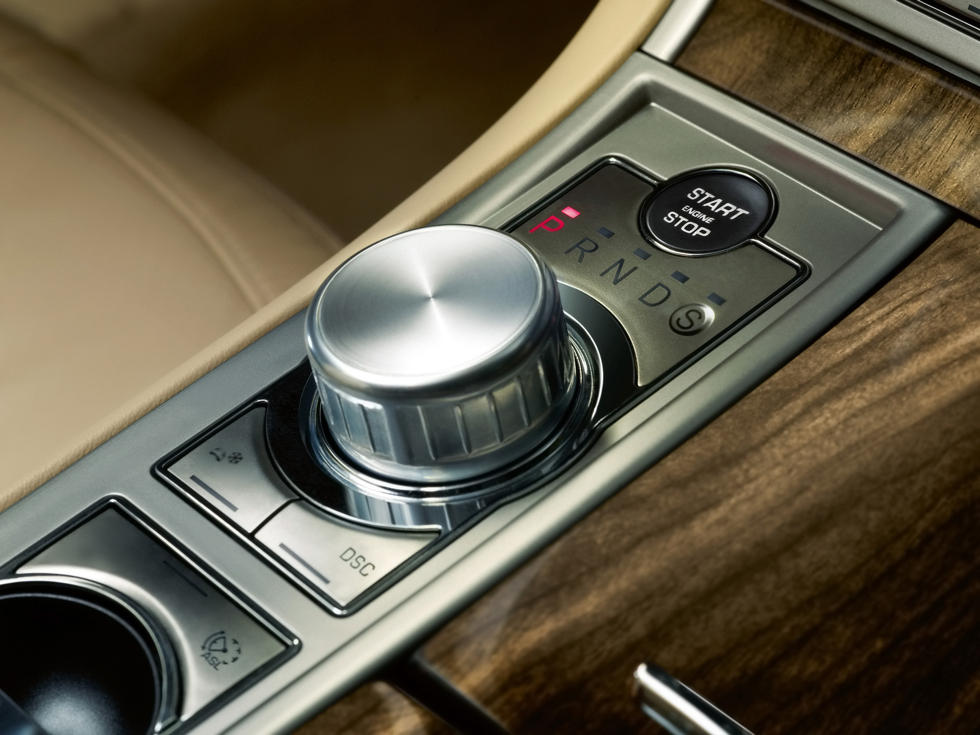 Jaguar XF photo #37
