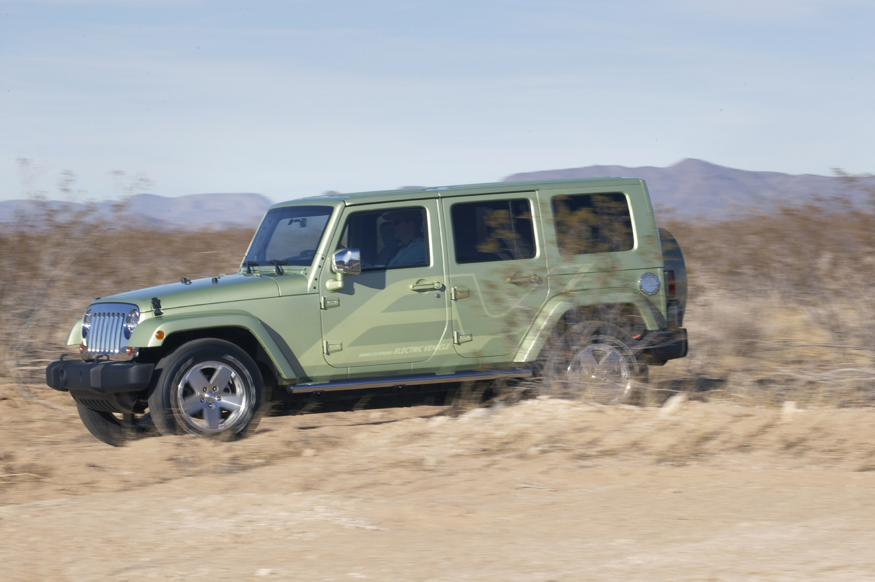 Jeep Wrangler Unlimited EV photo #3