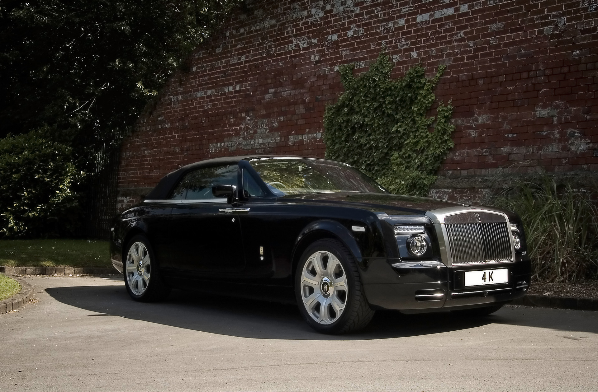 Kahn Rolls-Royce Phantom Drophead Coupe photo #2