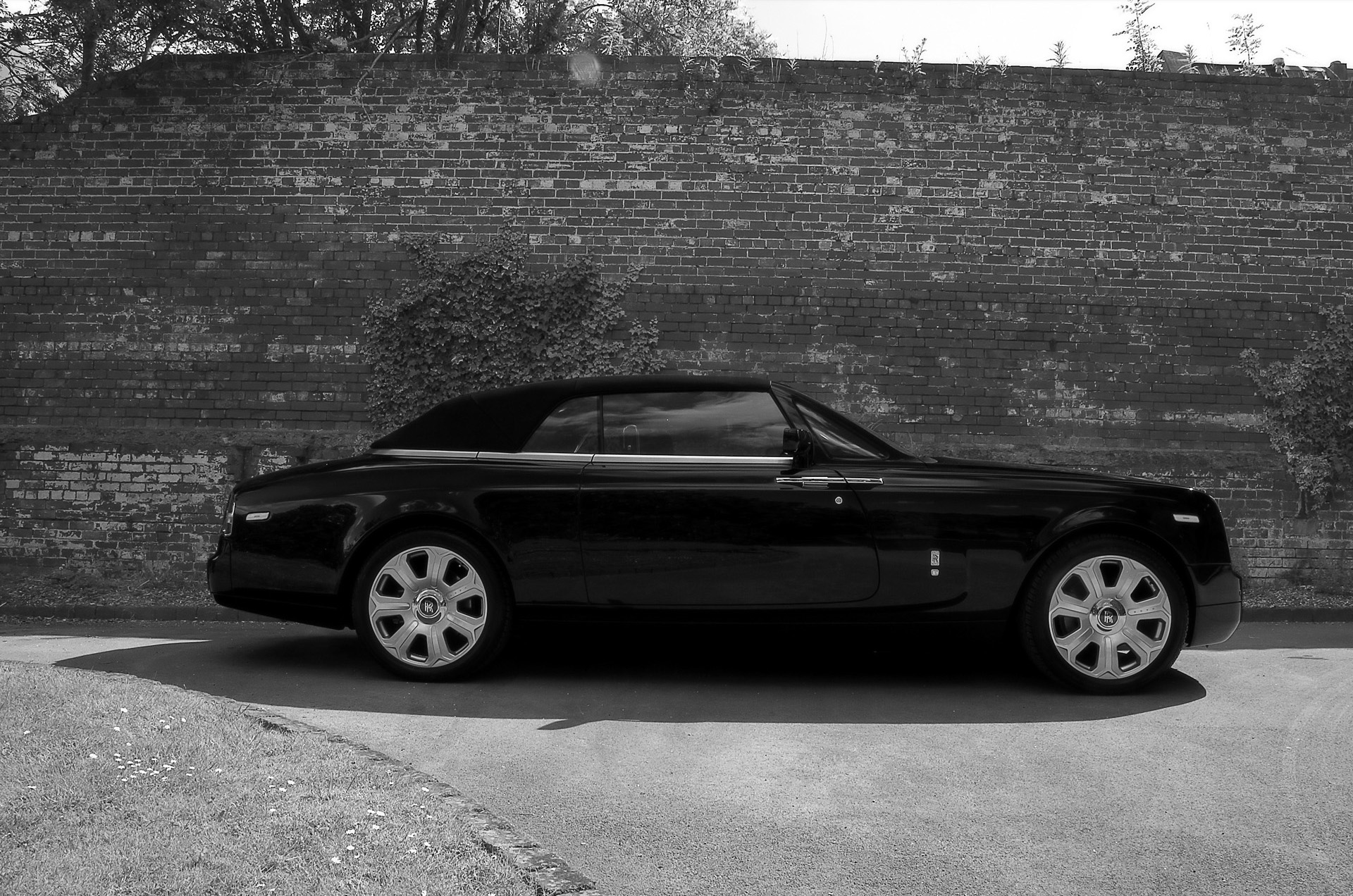 Kahn Rolls-Royce Phantom Drophead Coupe photo #5