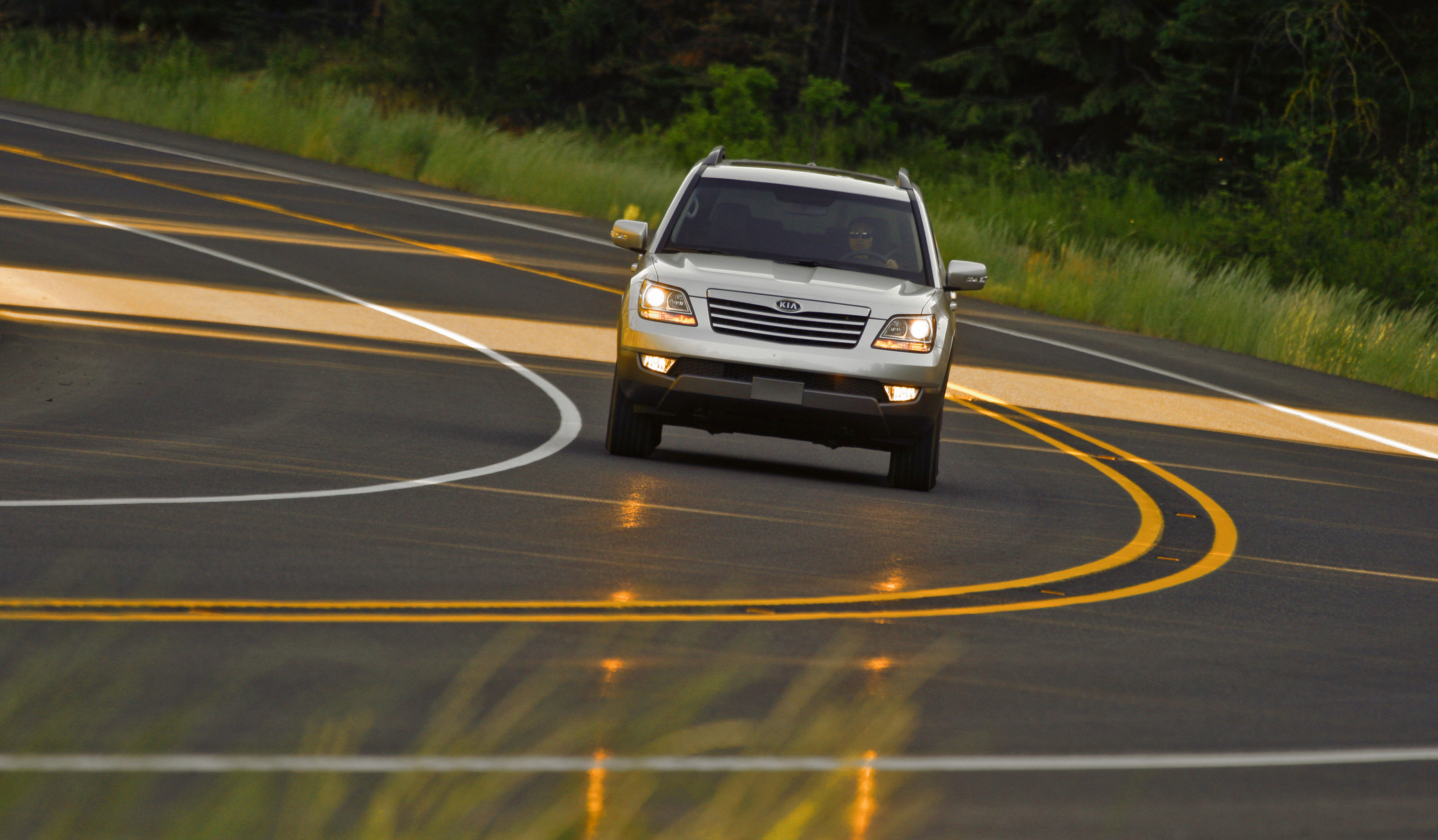 Kia Borrego photo #51