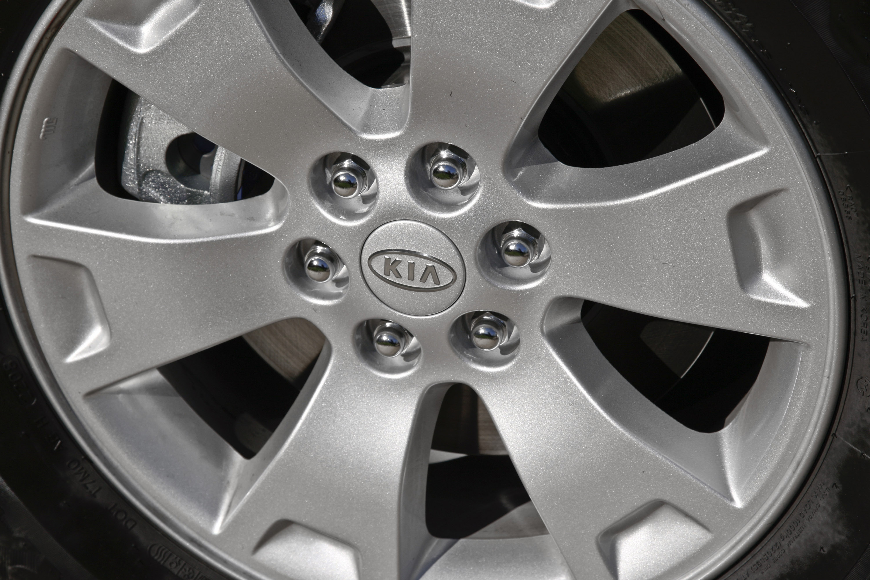 Kia Borrego photo #69
