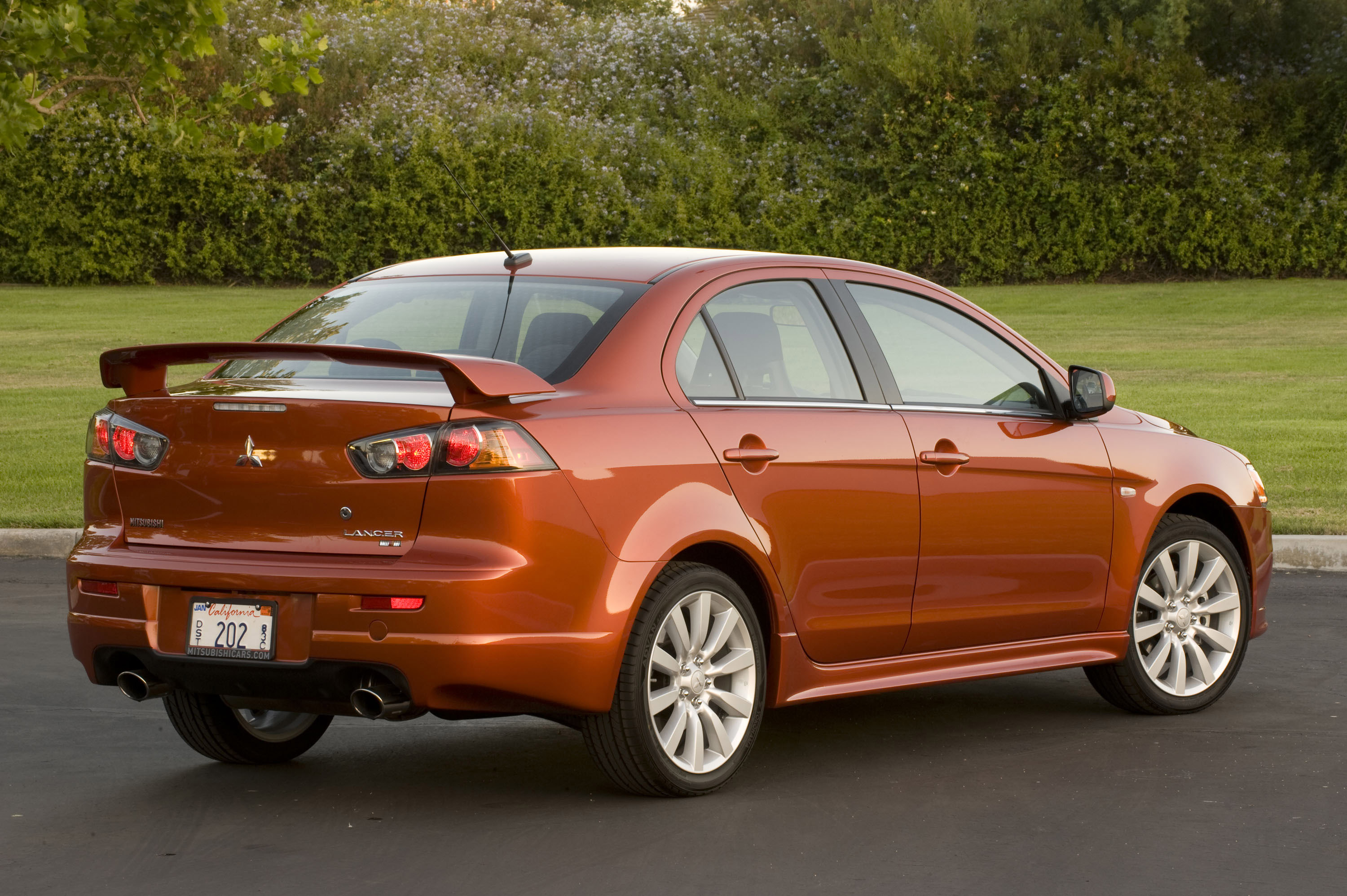 Сколько лет мицубиси. Mitsubishi Lancer 10. Mitsubishi Lancer x 10. Mitsubishi Lancer x Ralliart. Мицубиси Lancer Ralliart.