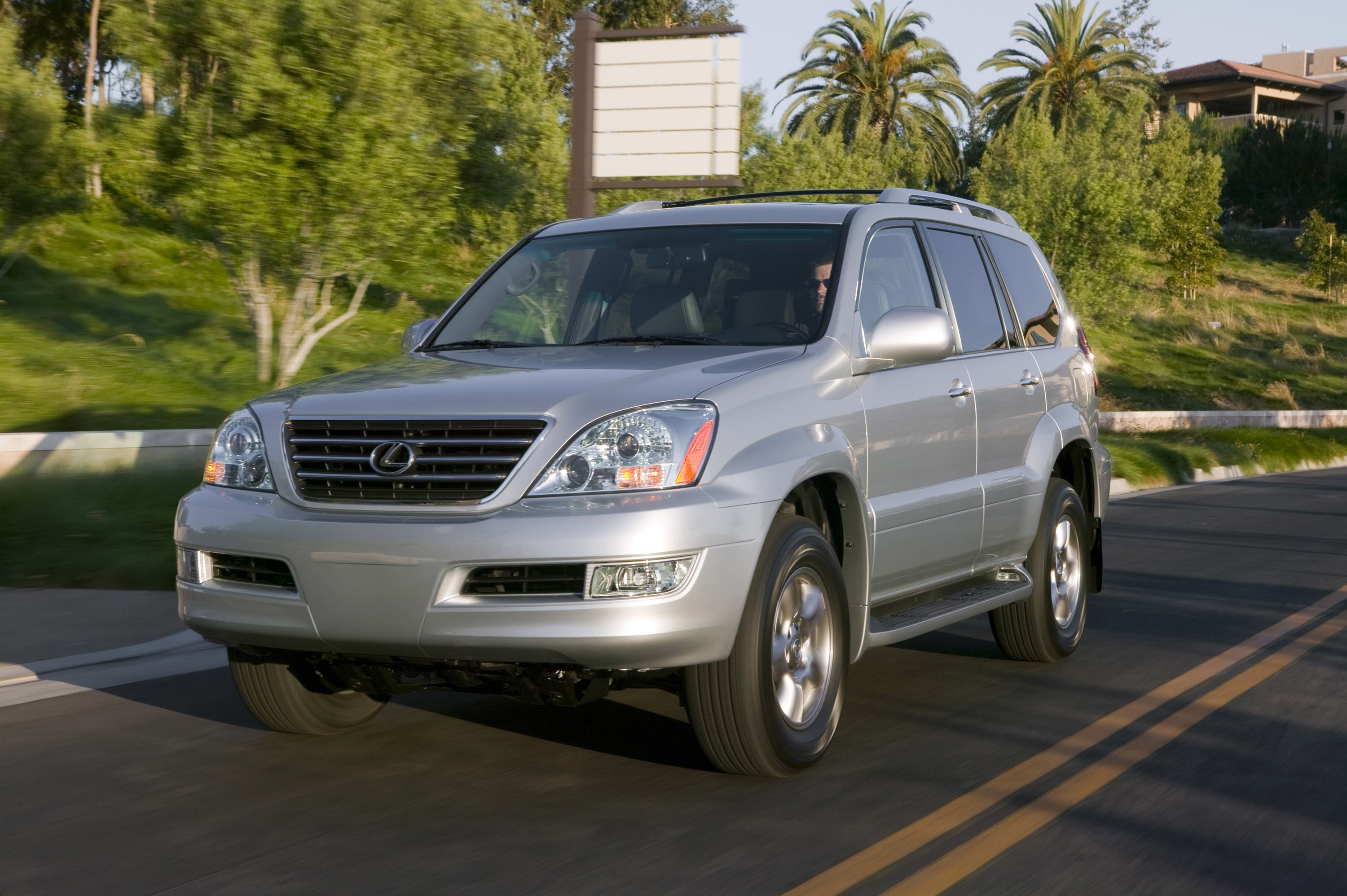 Lexus GX 470 photo #2